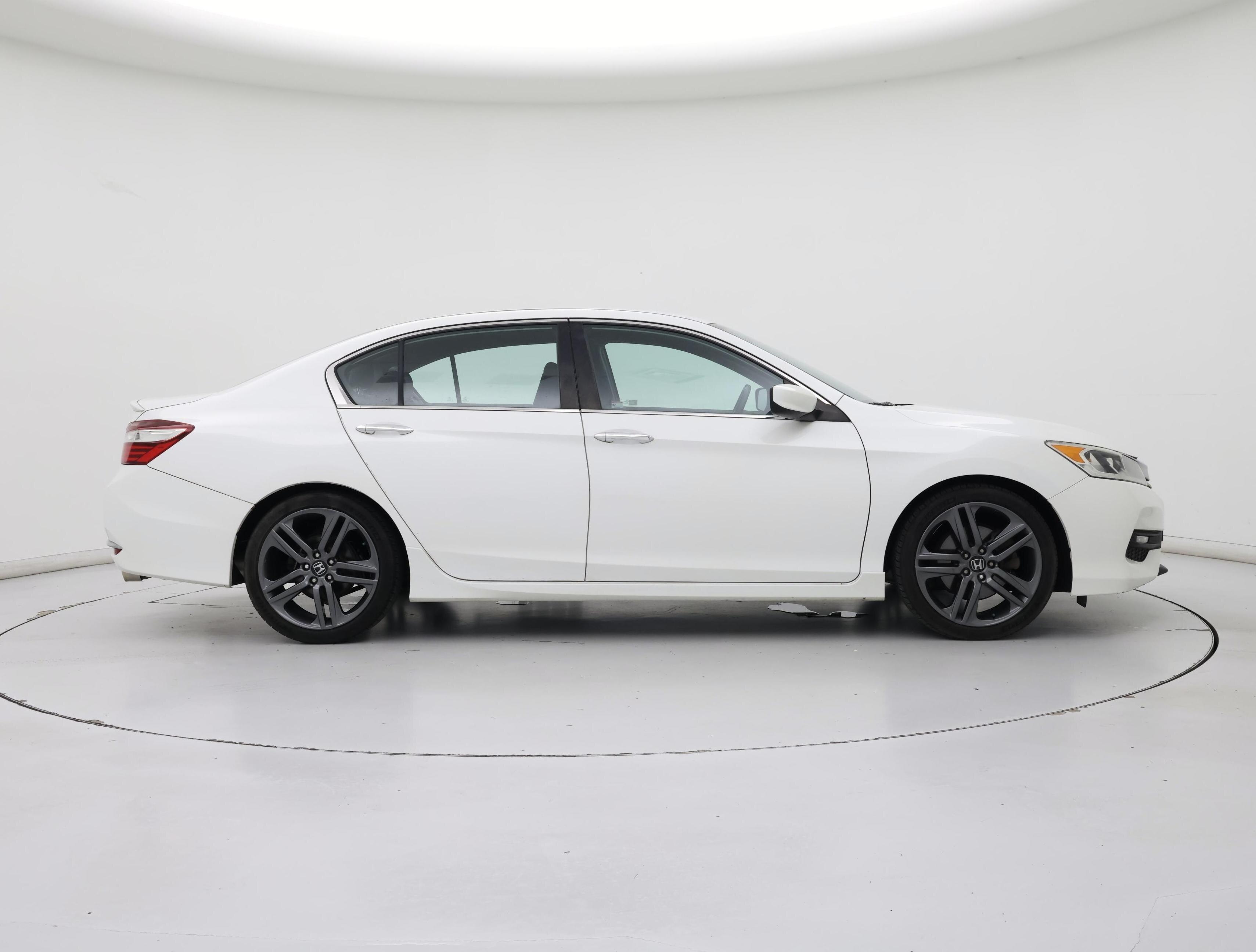 Thumbnail: 2016 Honda Accord - 7