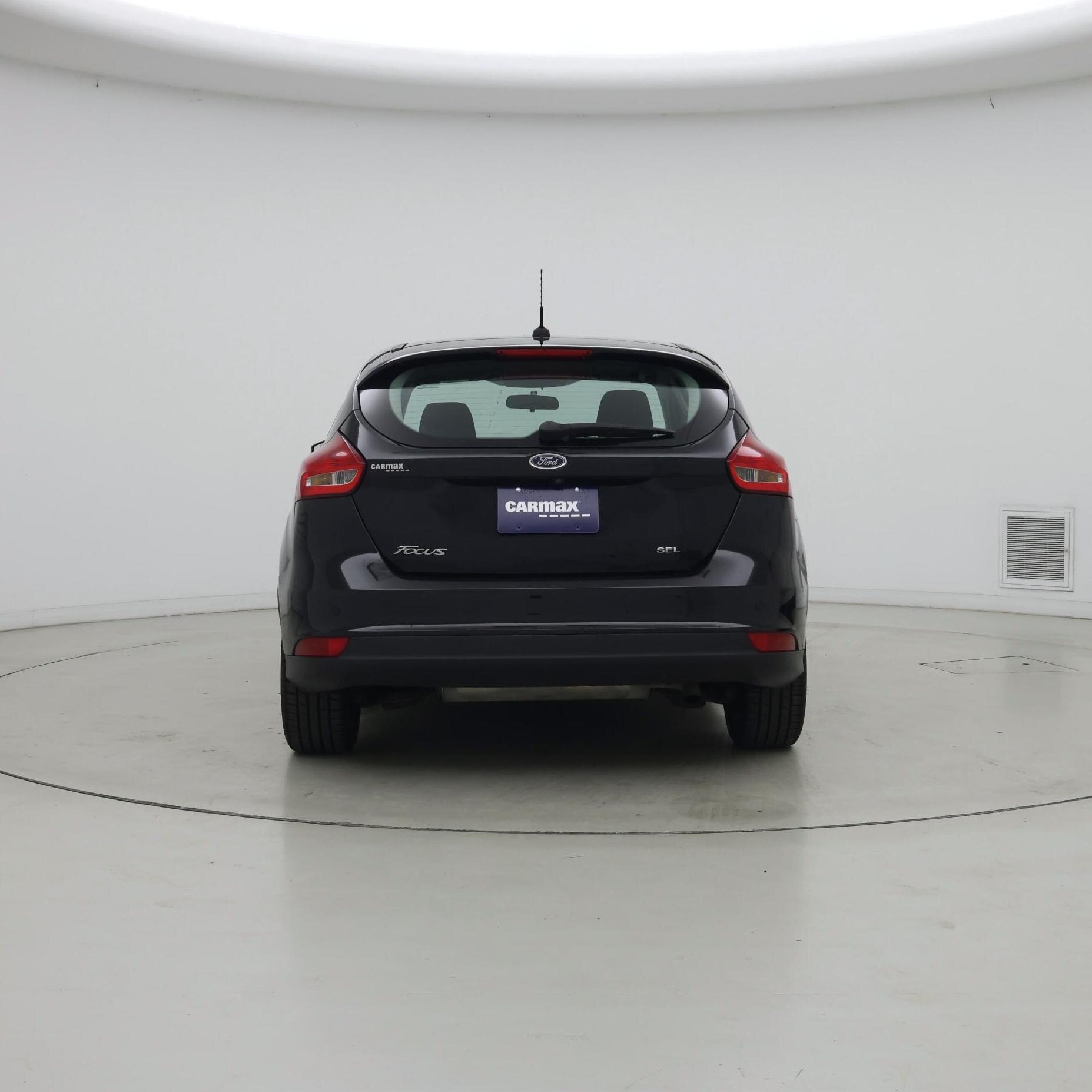 Thumbnail: 2018 Ford Focus - 6