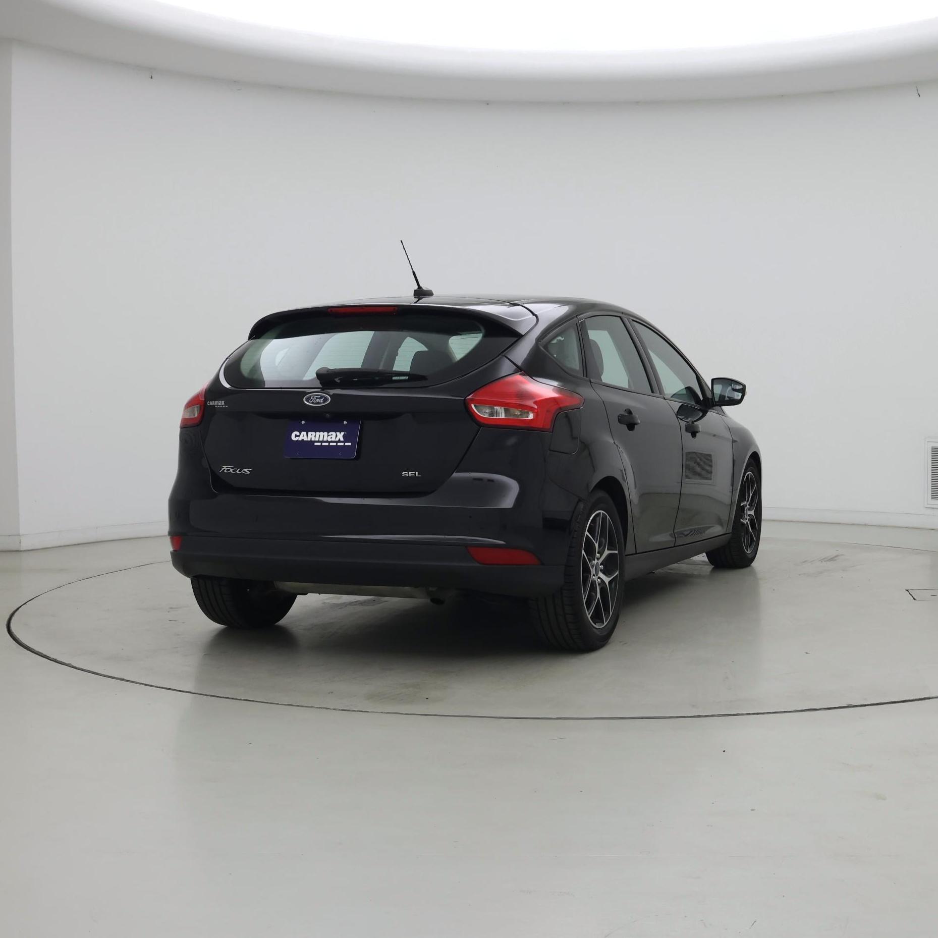 Thumbnail: 2018 Ford Focus - 8