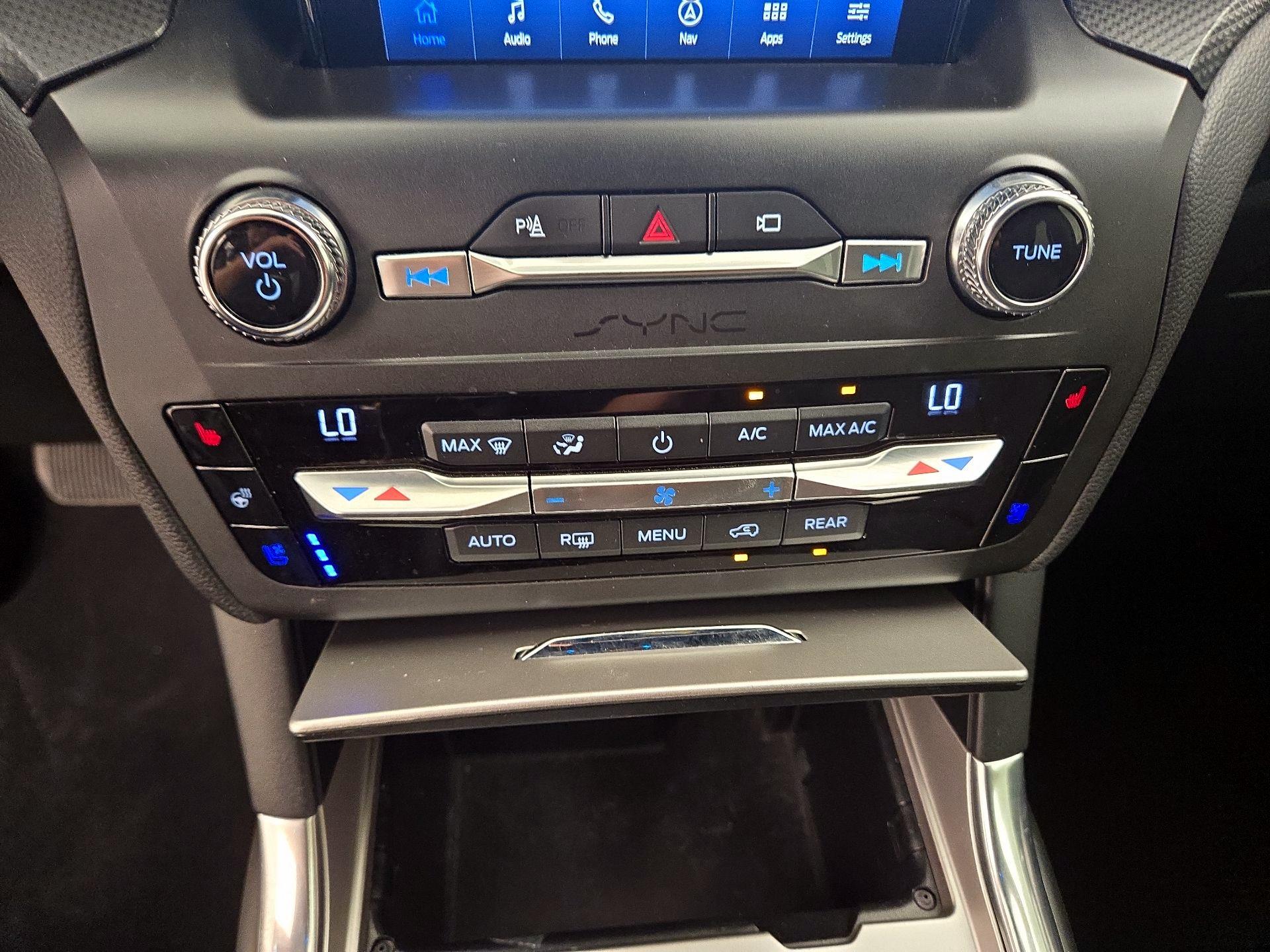 Thumbnail: 2020 Ford Explorer - 17