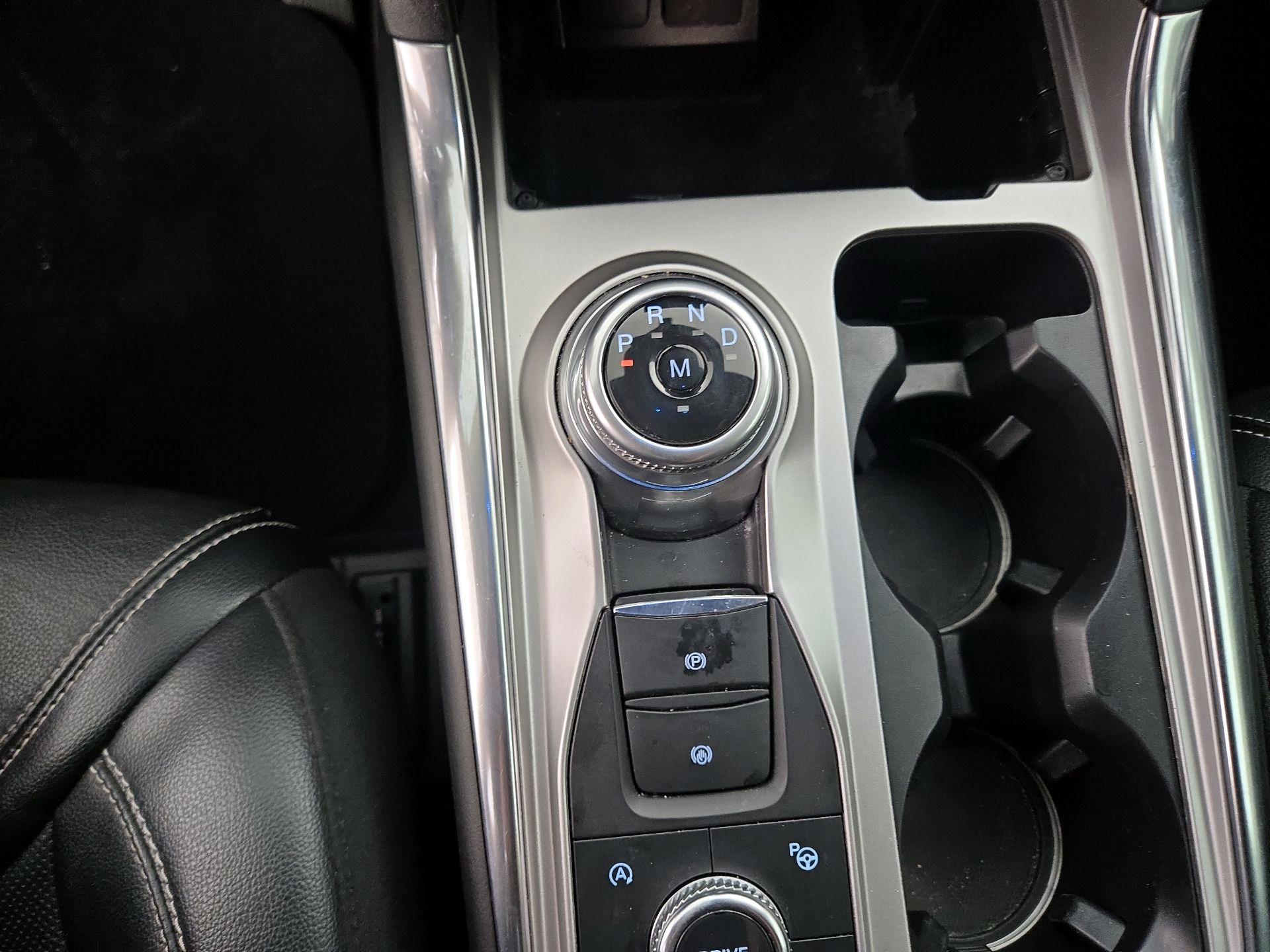 Thumbnail: 2020 Ford Explorer - 18
