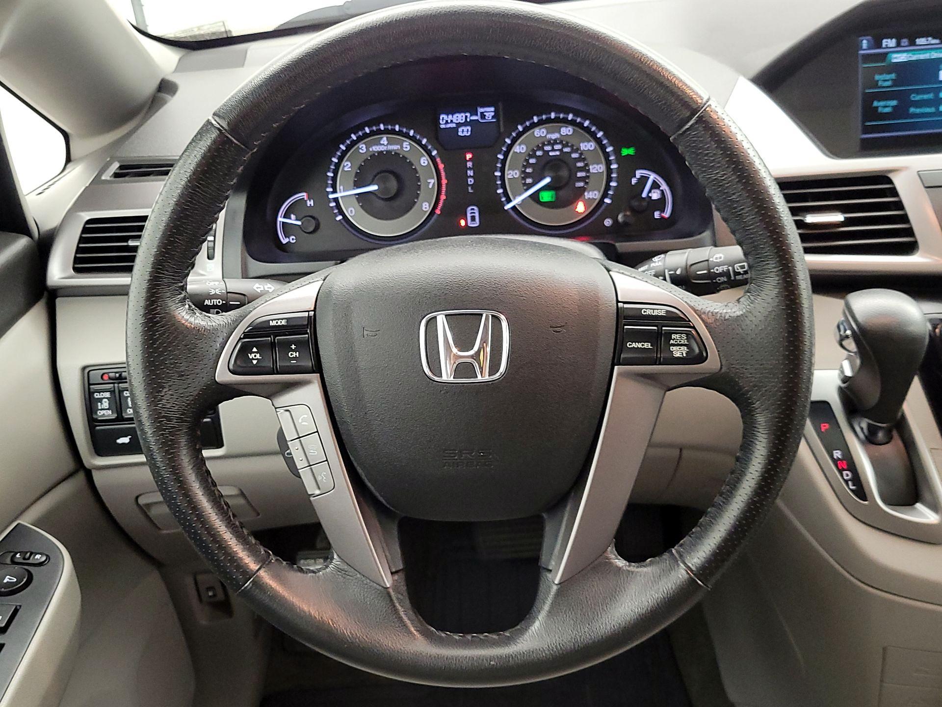 Thumbnail: 2015 Honda Odyssey - 10