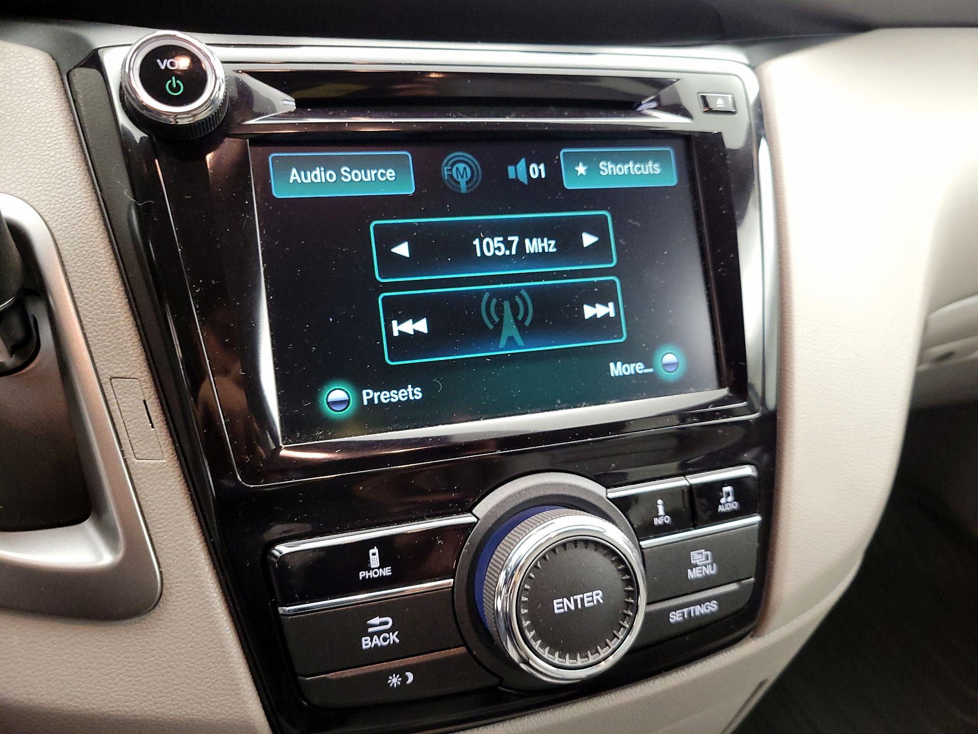 Thumbnail: 2015 Honda Odyssey - 15