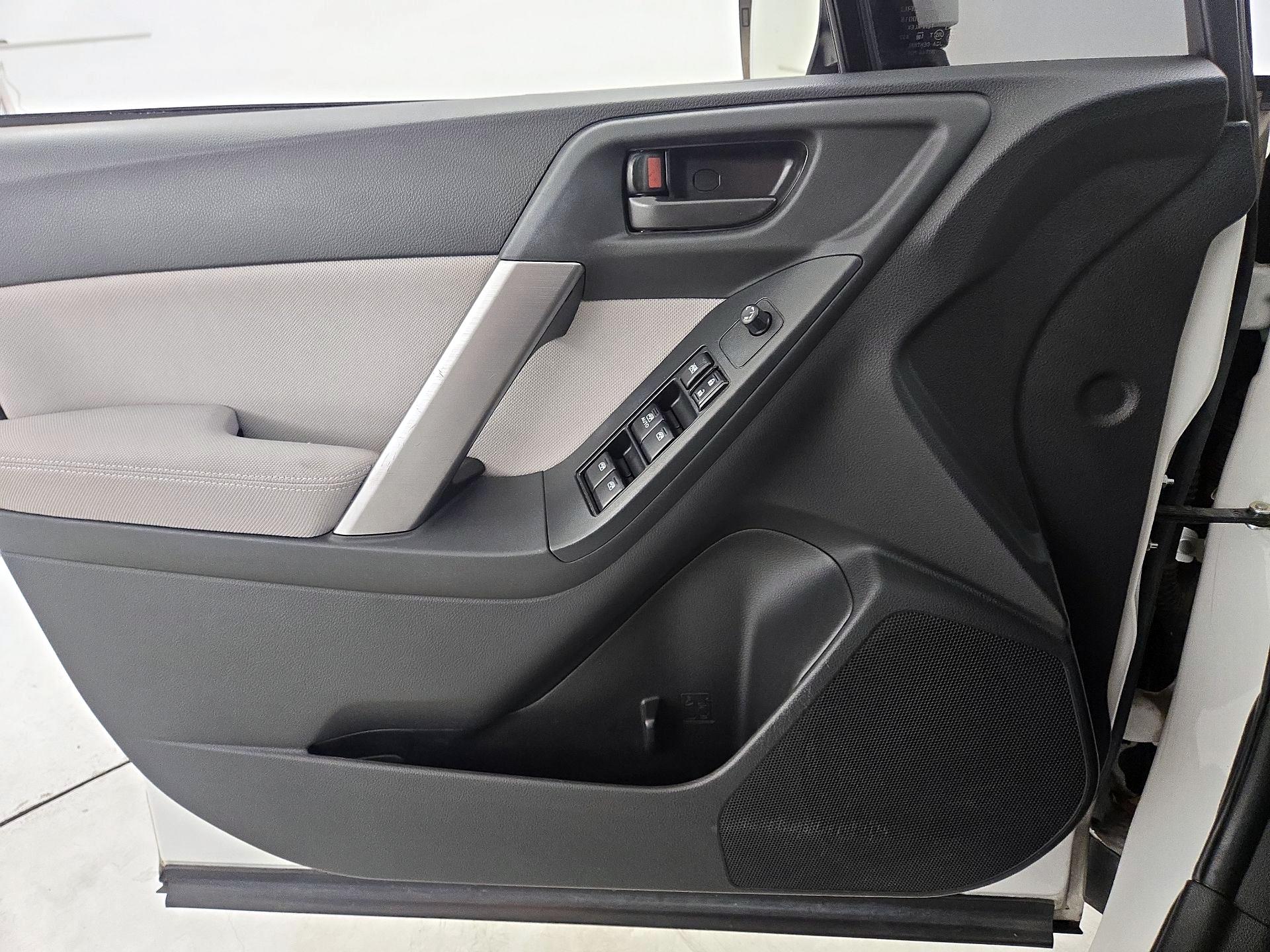 Thumbnail: 2014 Subaru Forester - 12