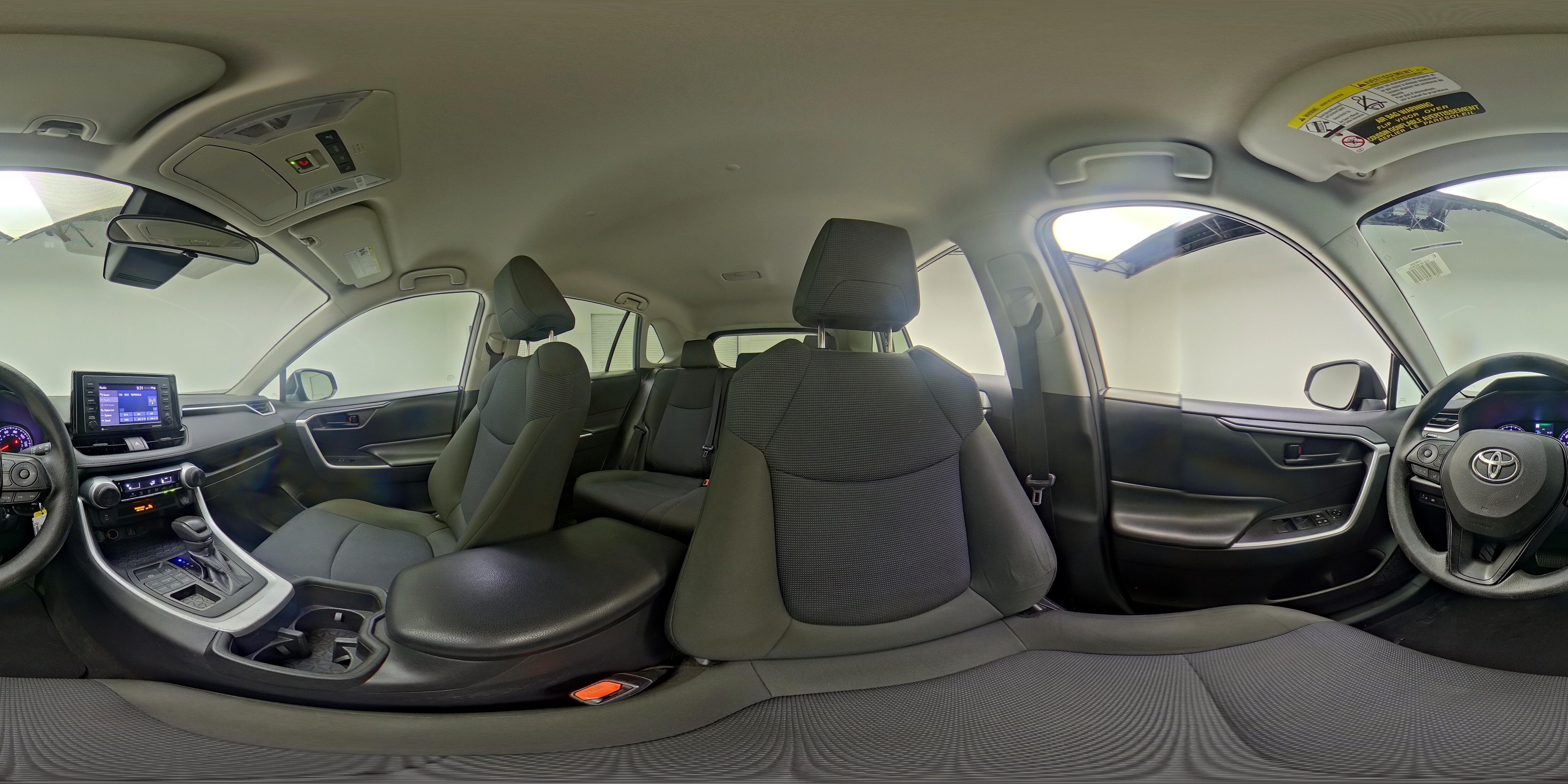 2022 Toyota RAV4 LE - Photo 26