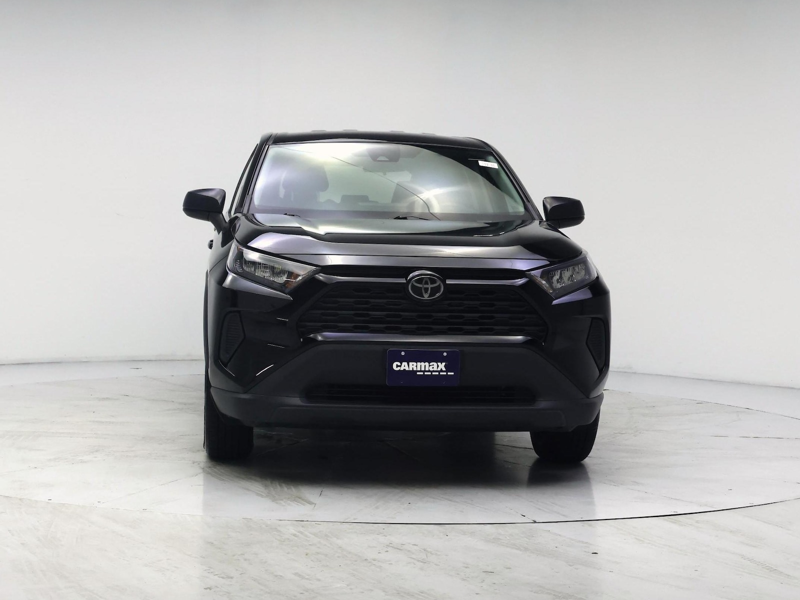 2022 Toyota RAV4 LE - Photo 6