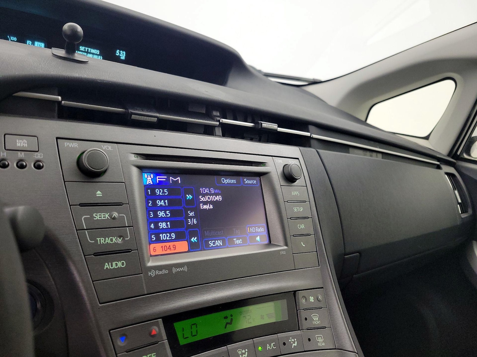 2014 Toyota Prius Three - Photo 16