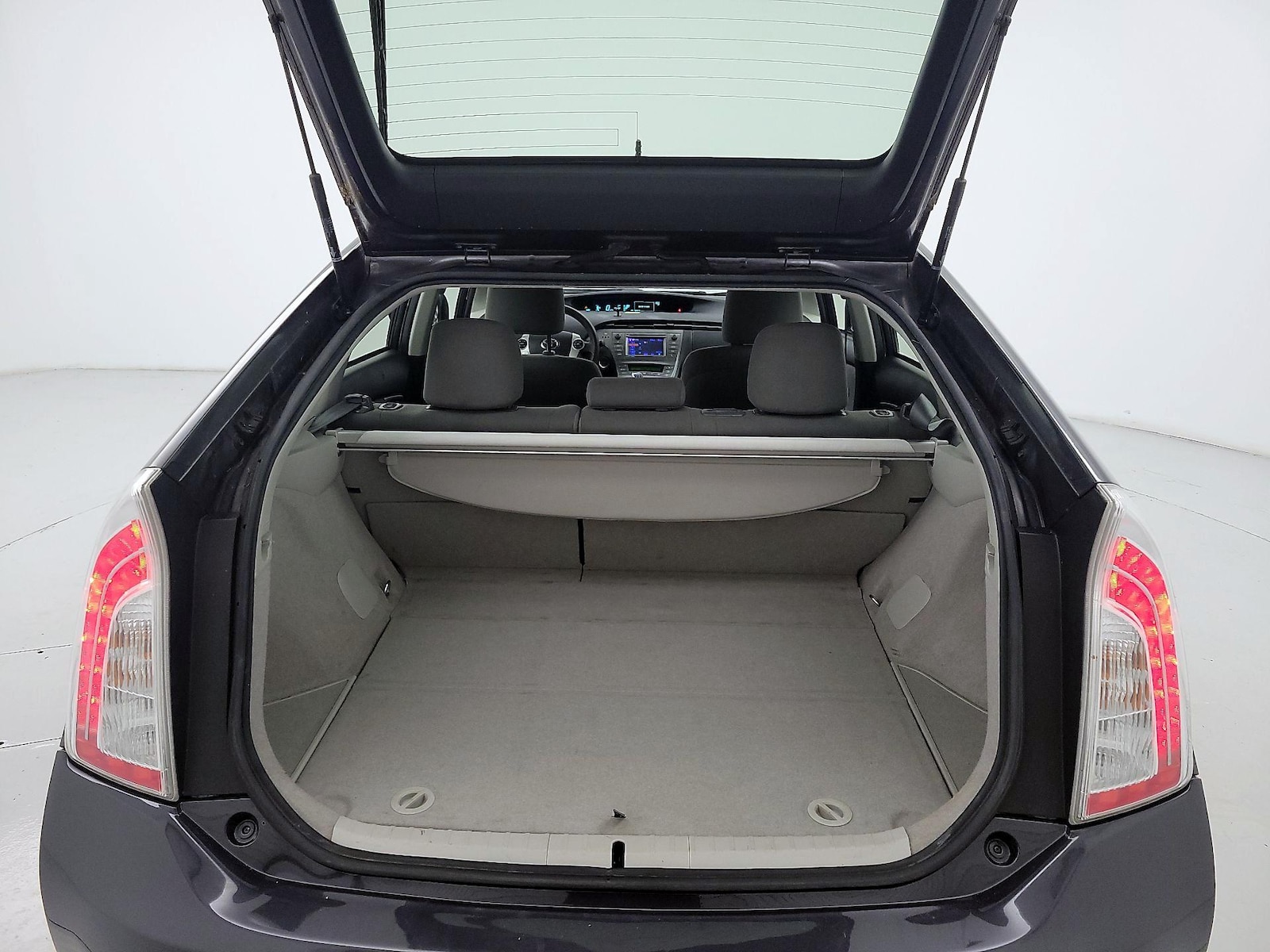 2014 Toyota Prius Three - Photo 21