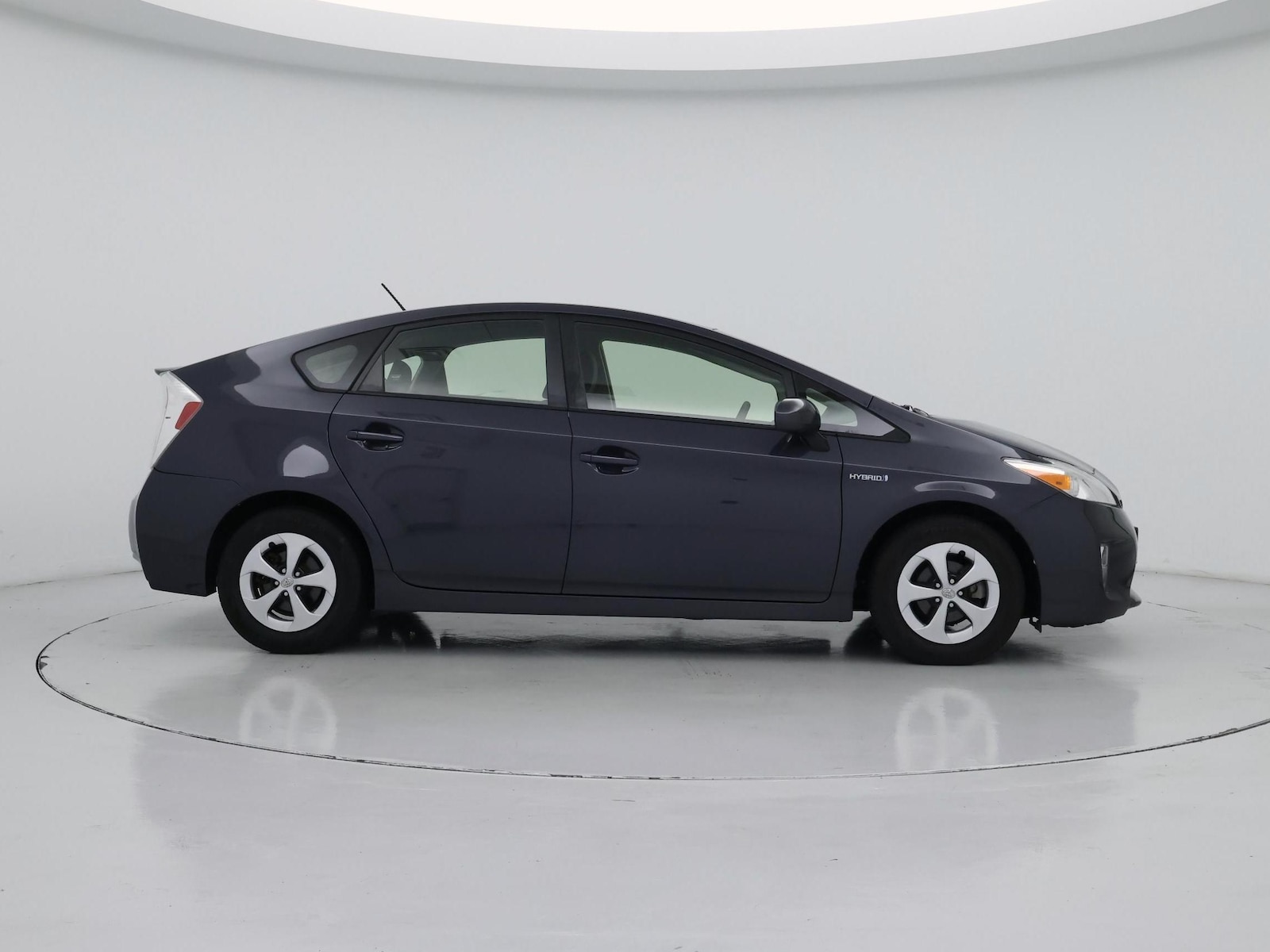 2014 Toyota Prius Three - Photo 8