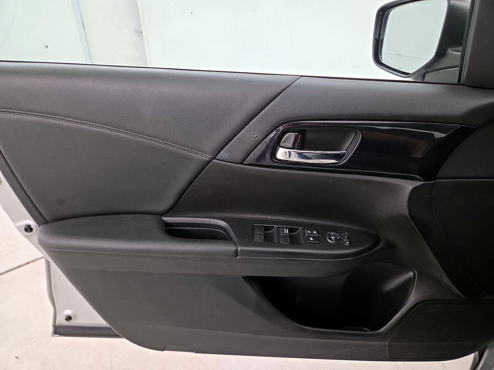 Thumbnail: 2014 Honda Accord - 12
