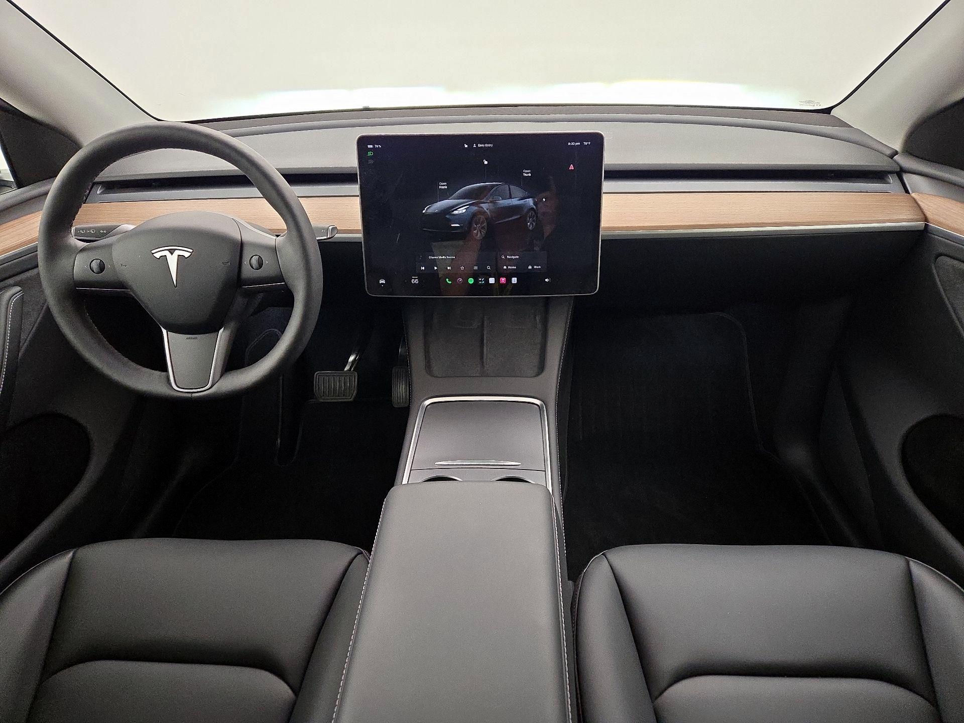 Thumbnail: 2025 Tesla Model Y - 9