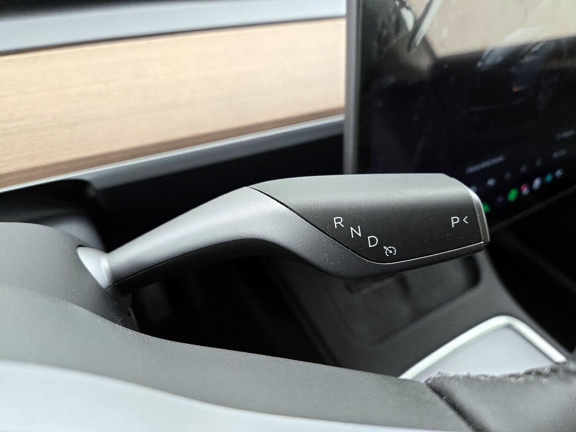 Thumbnail: 2025 Tesla Model Y - 17