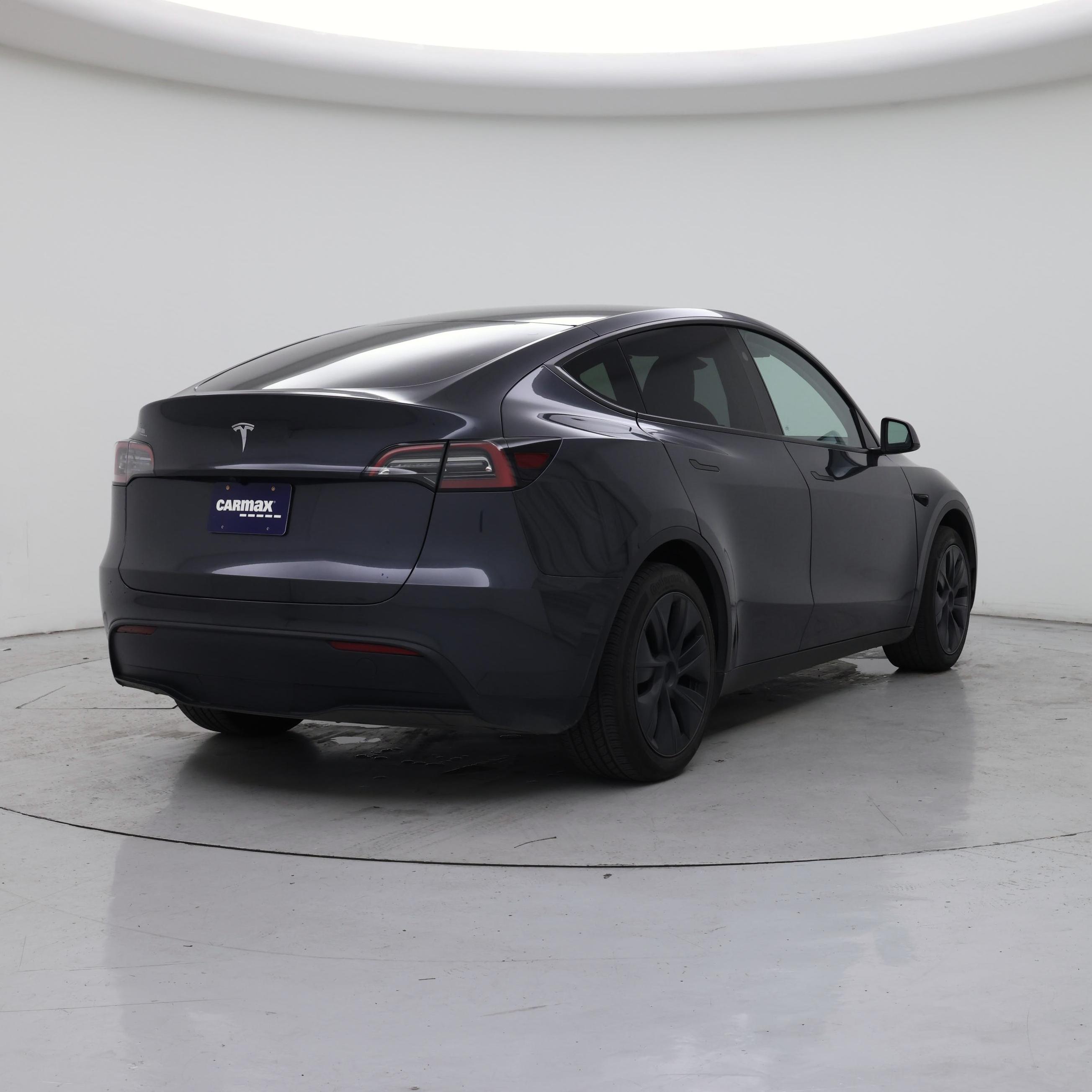 Thumbnail: 2025 Tesla Model Y - 8