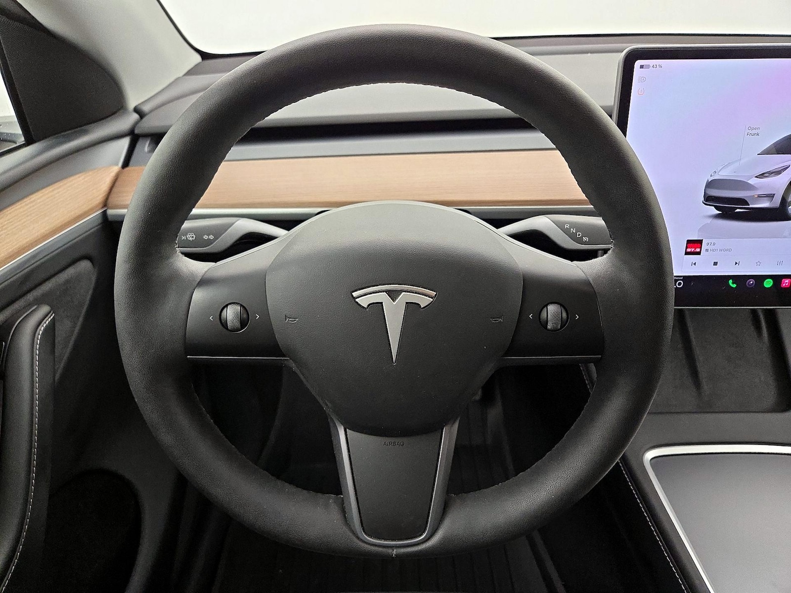 2023 Tesla Model Y Long Range - Photo 11