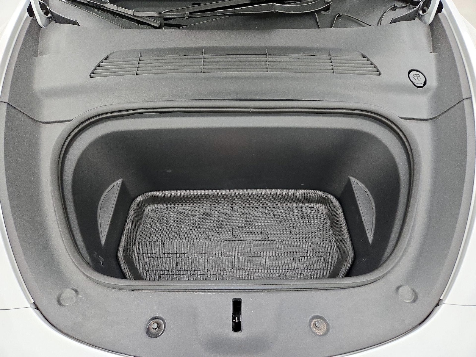 2023 Tesla Model Y Long Range - Photo 24