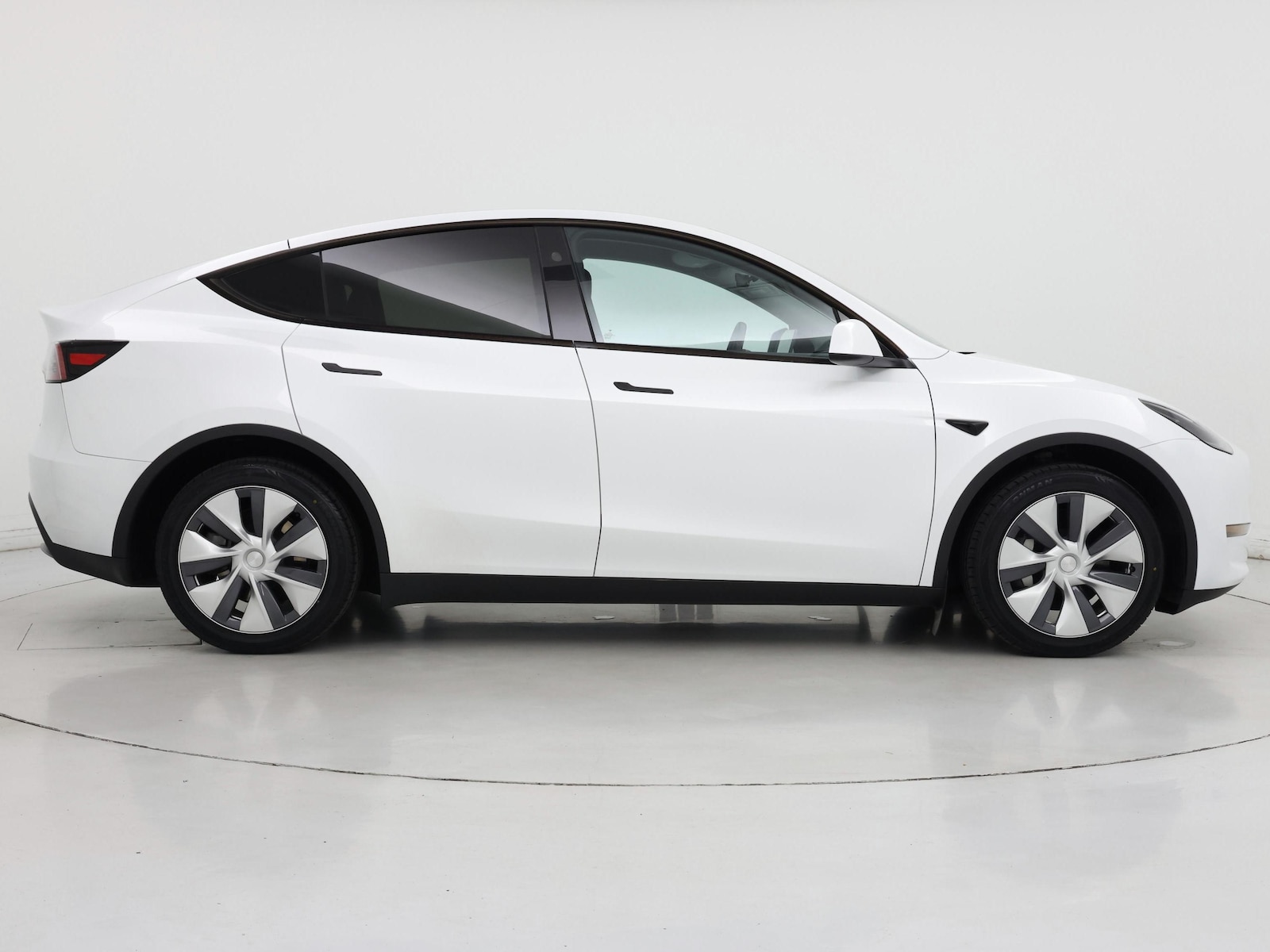 2023 Tesla Model Y Long Range - Photo 8