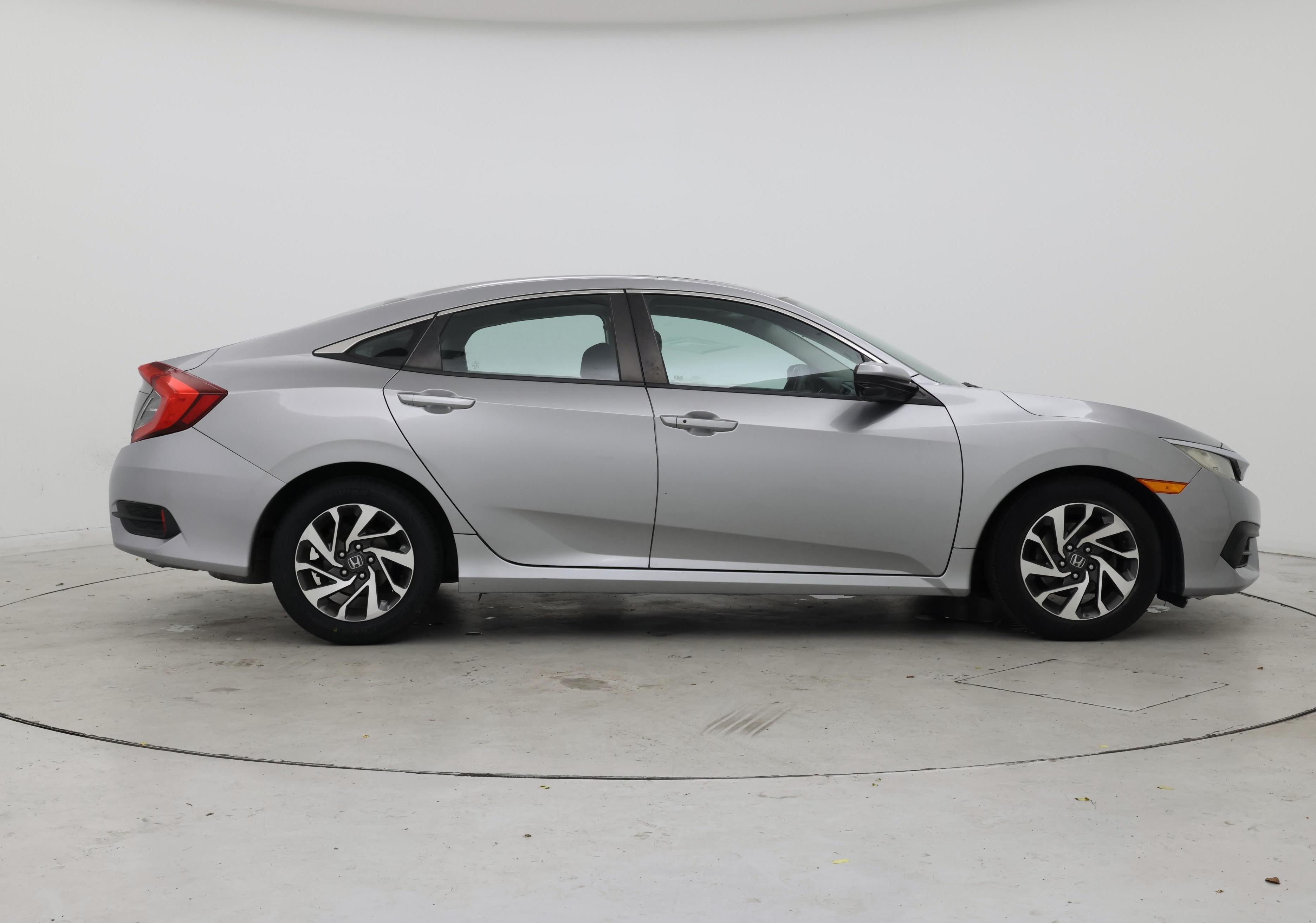 Thumbnail: 2016 Honda Civic - 7