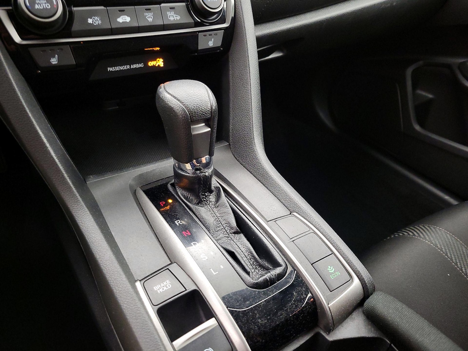2018 Honda Civic Hatchback EX - Photo 17