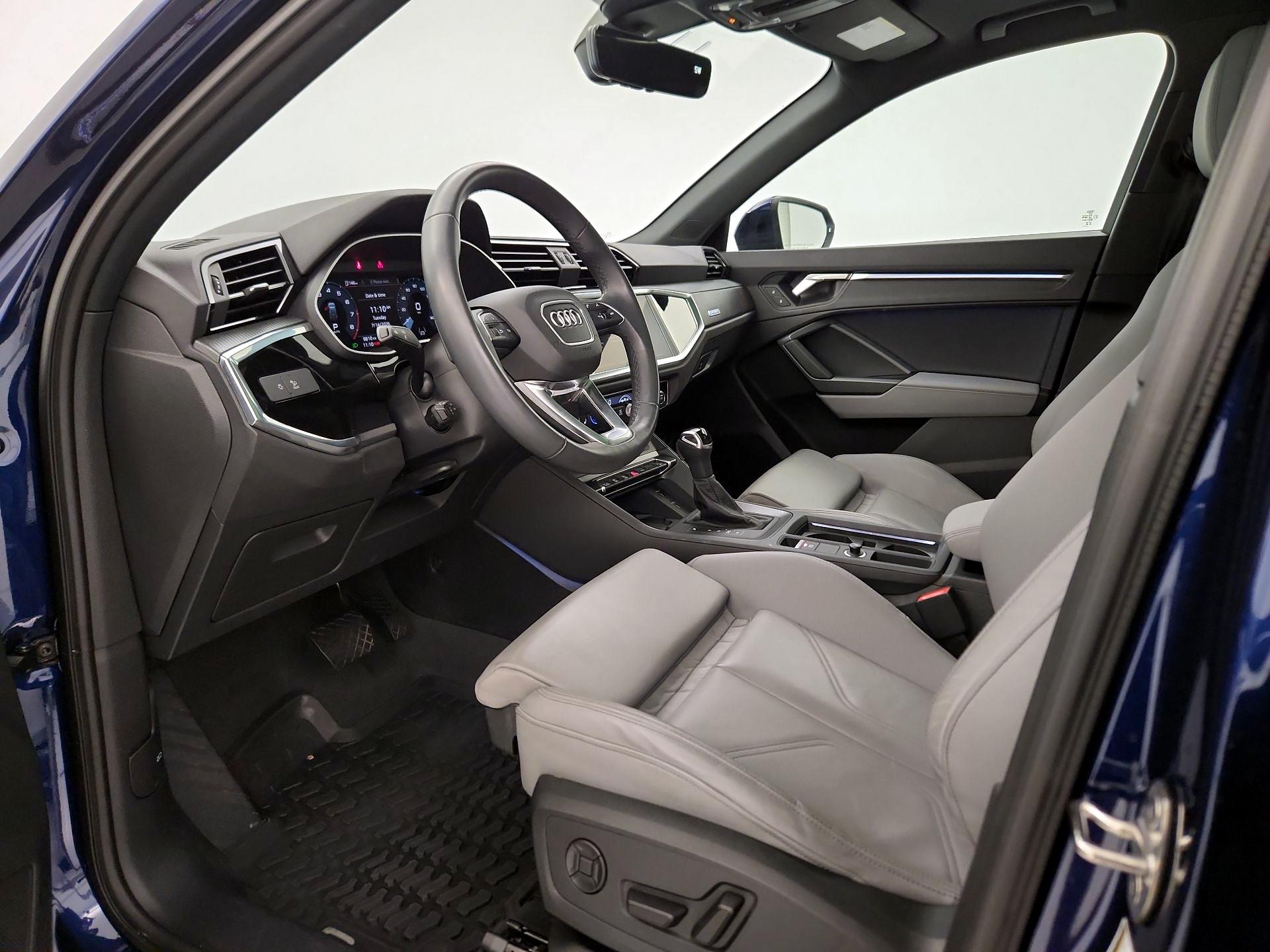 Thumbnail: 2024 Audi Q3 - 11