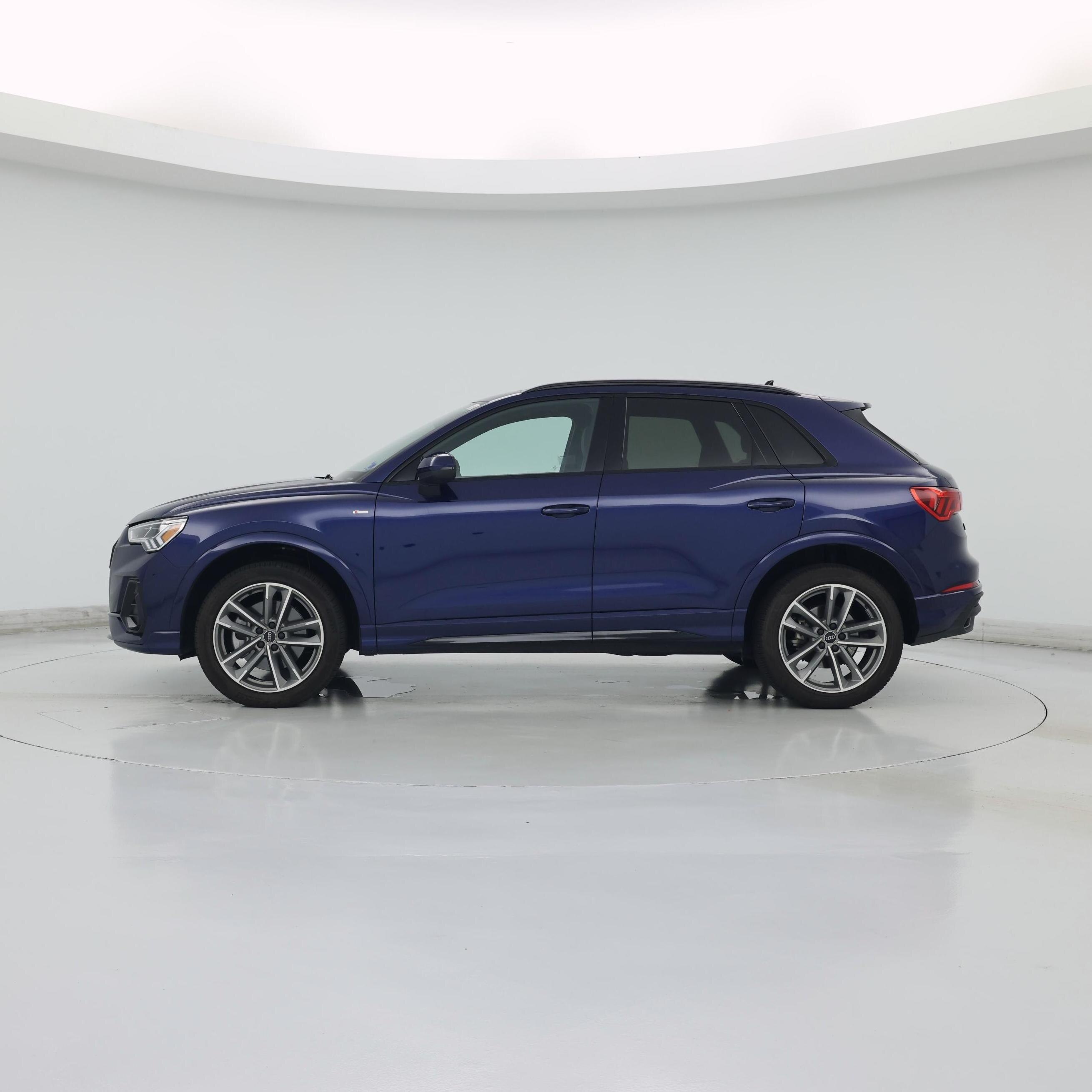 Thumbnail: 2024 Audi Q3 - 3