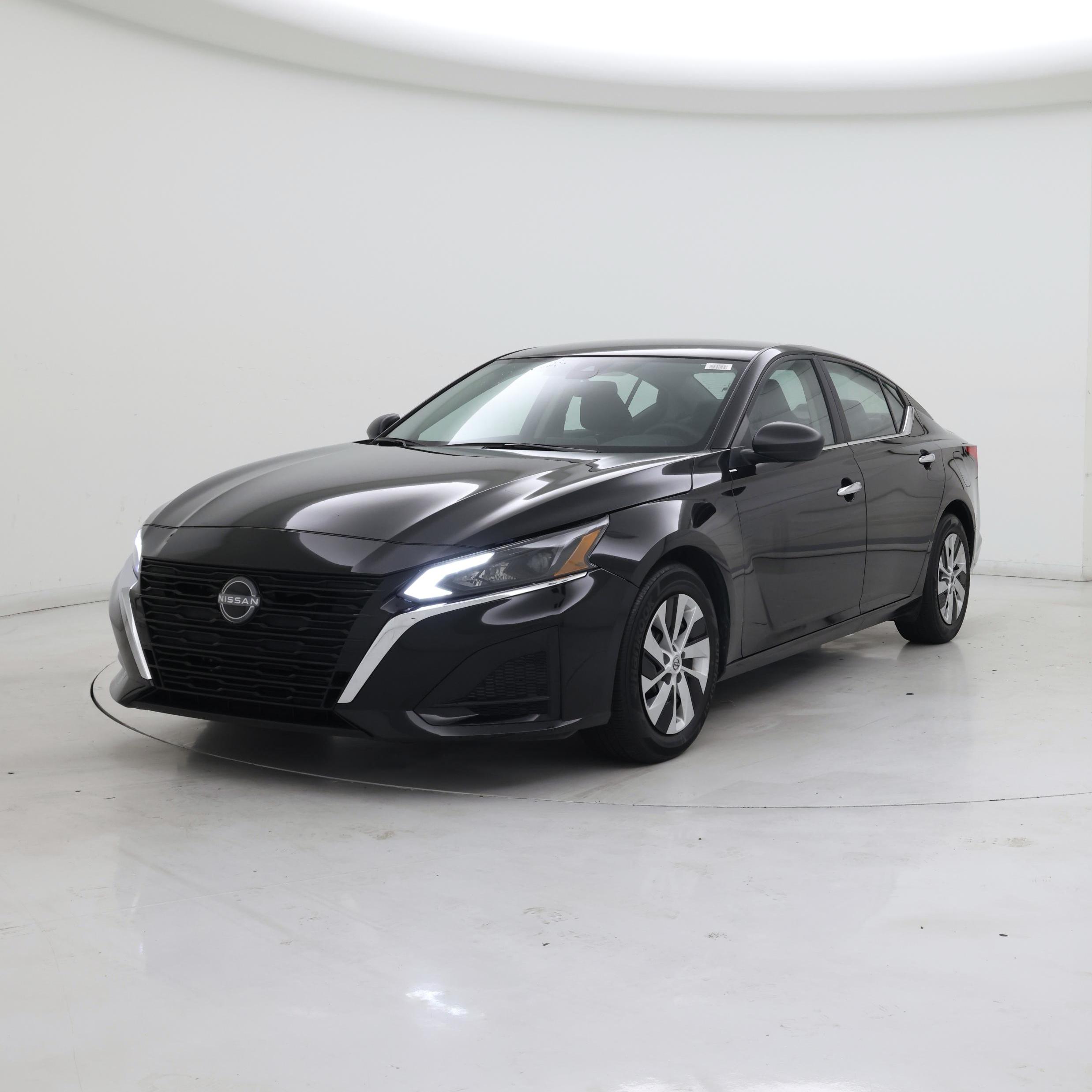 Thumbnail: 2025 Nissan Altima - 4