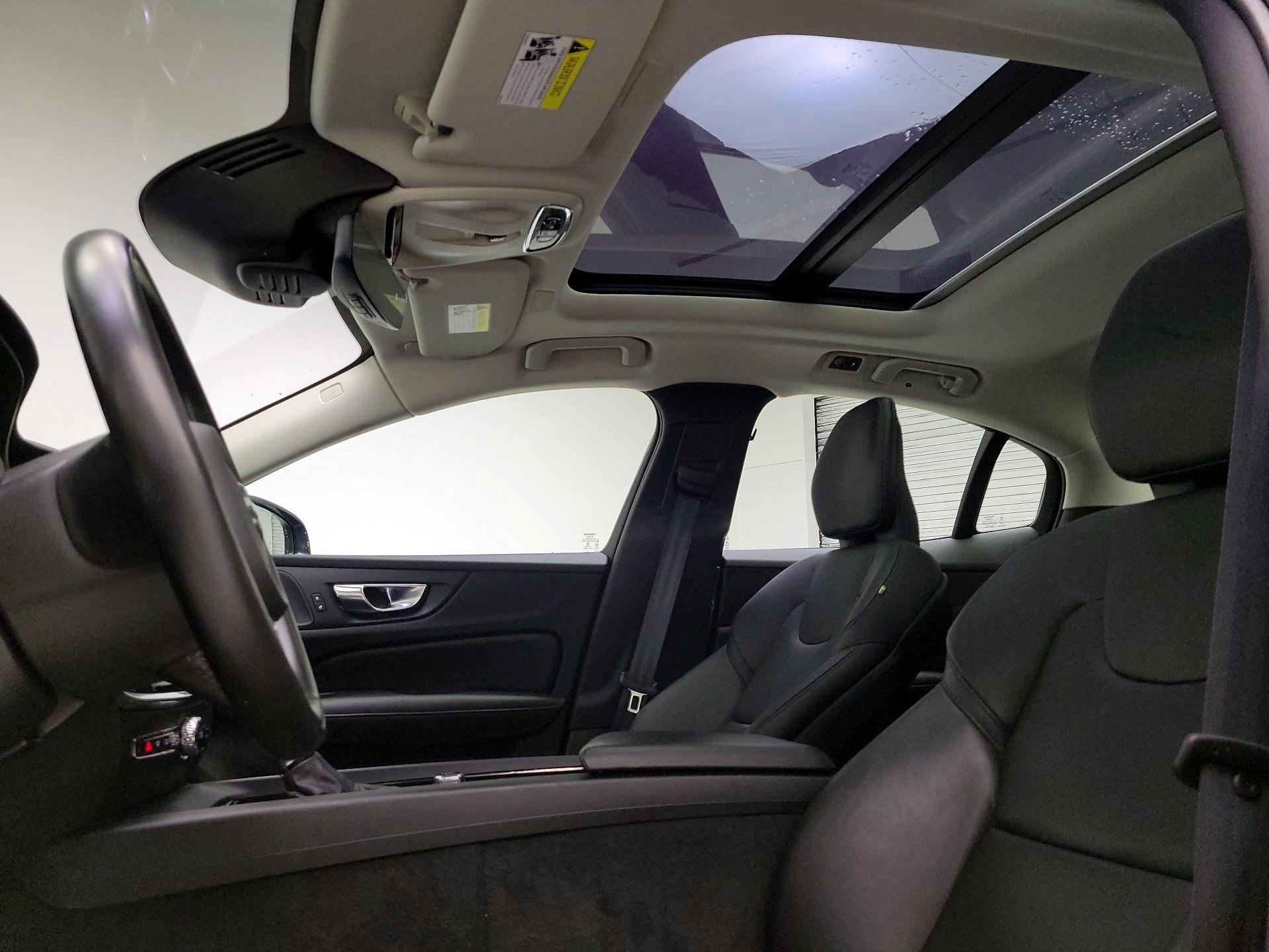 Thumbnail: 2020 Volvo S60 - 20