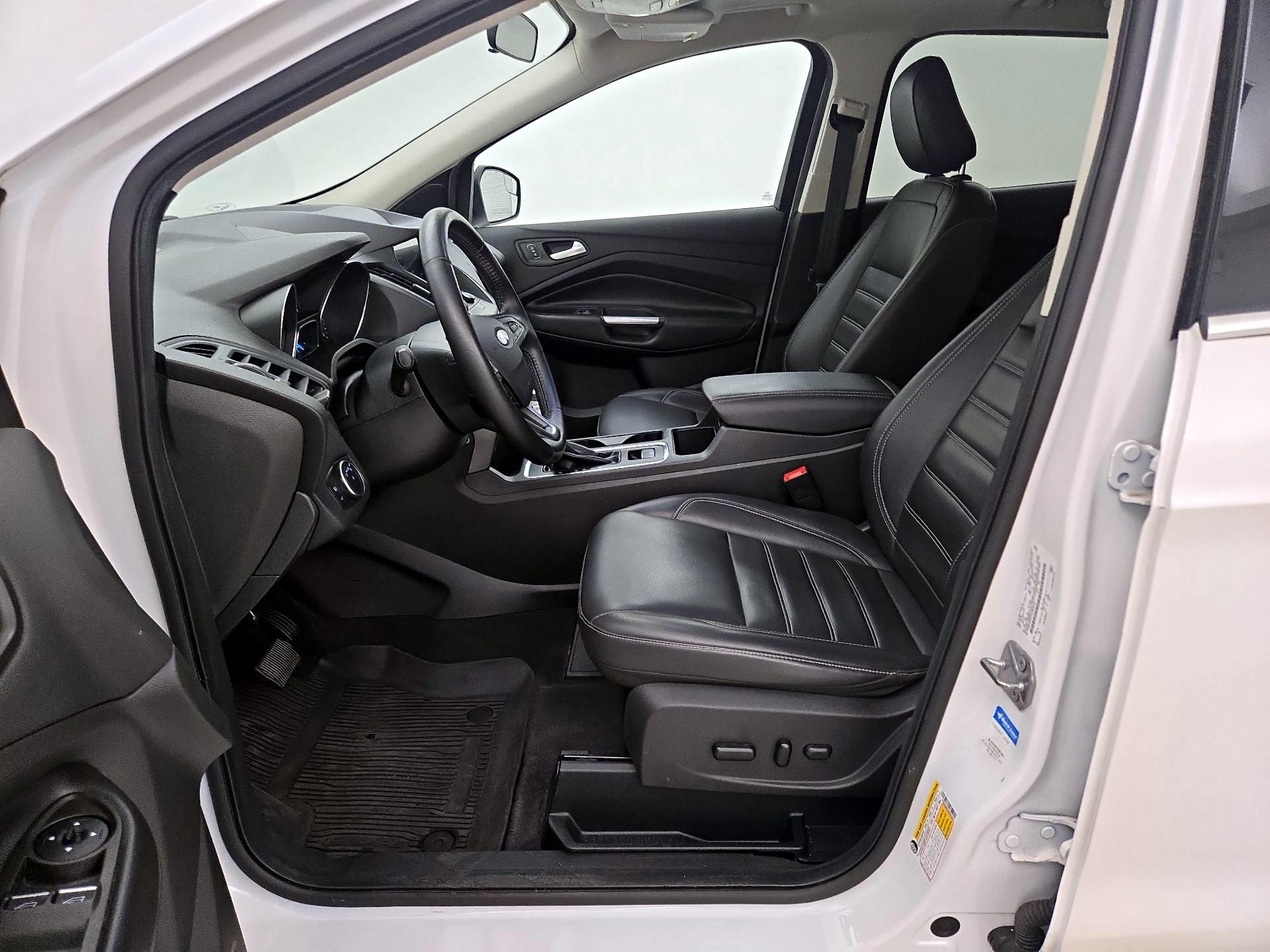 Thumbnail: 2019 Ford Escape - 11