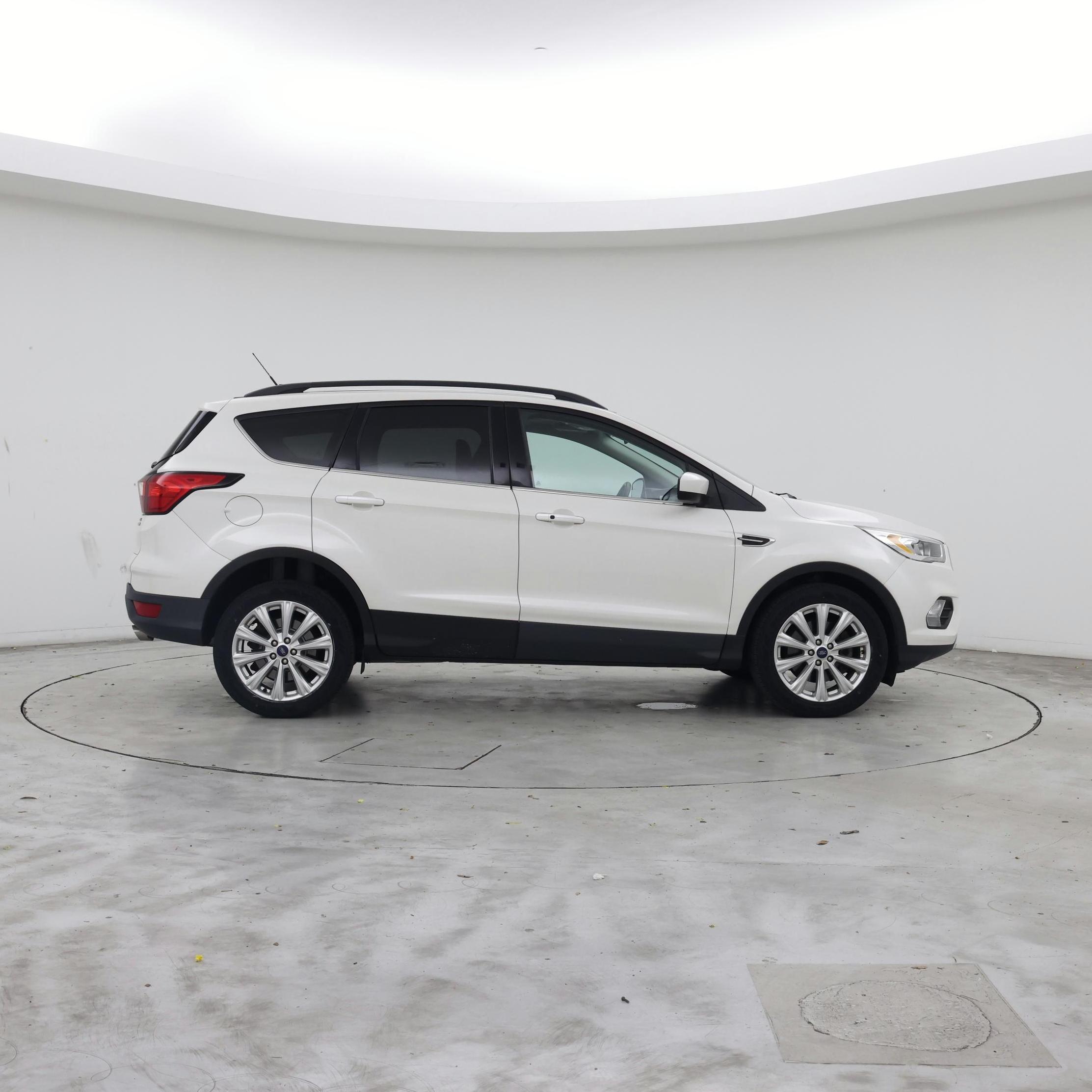 Thumbnail: 2019 Ford Escape - 7