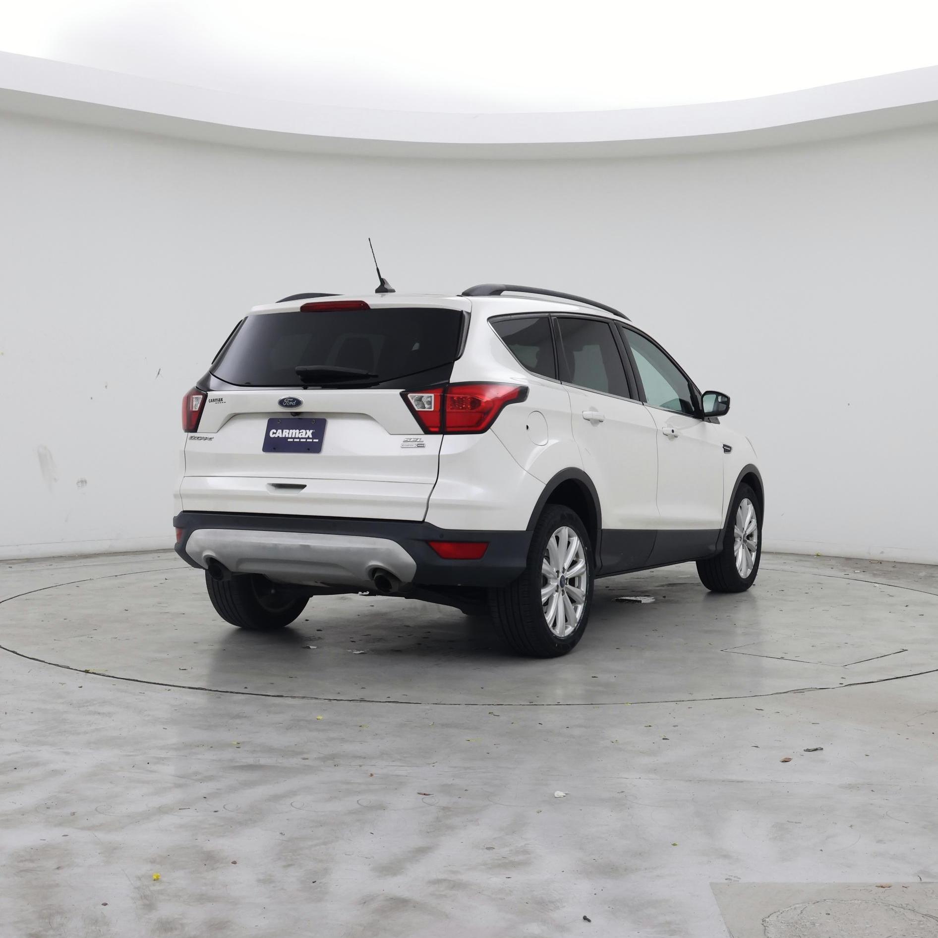 Thumbnail: 2019 Ford Escape - 8