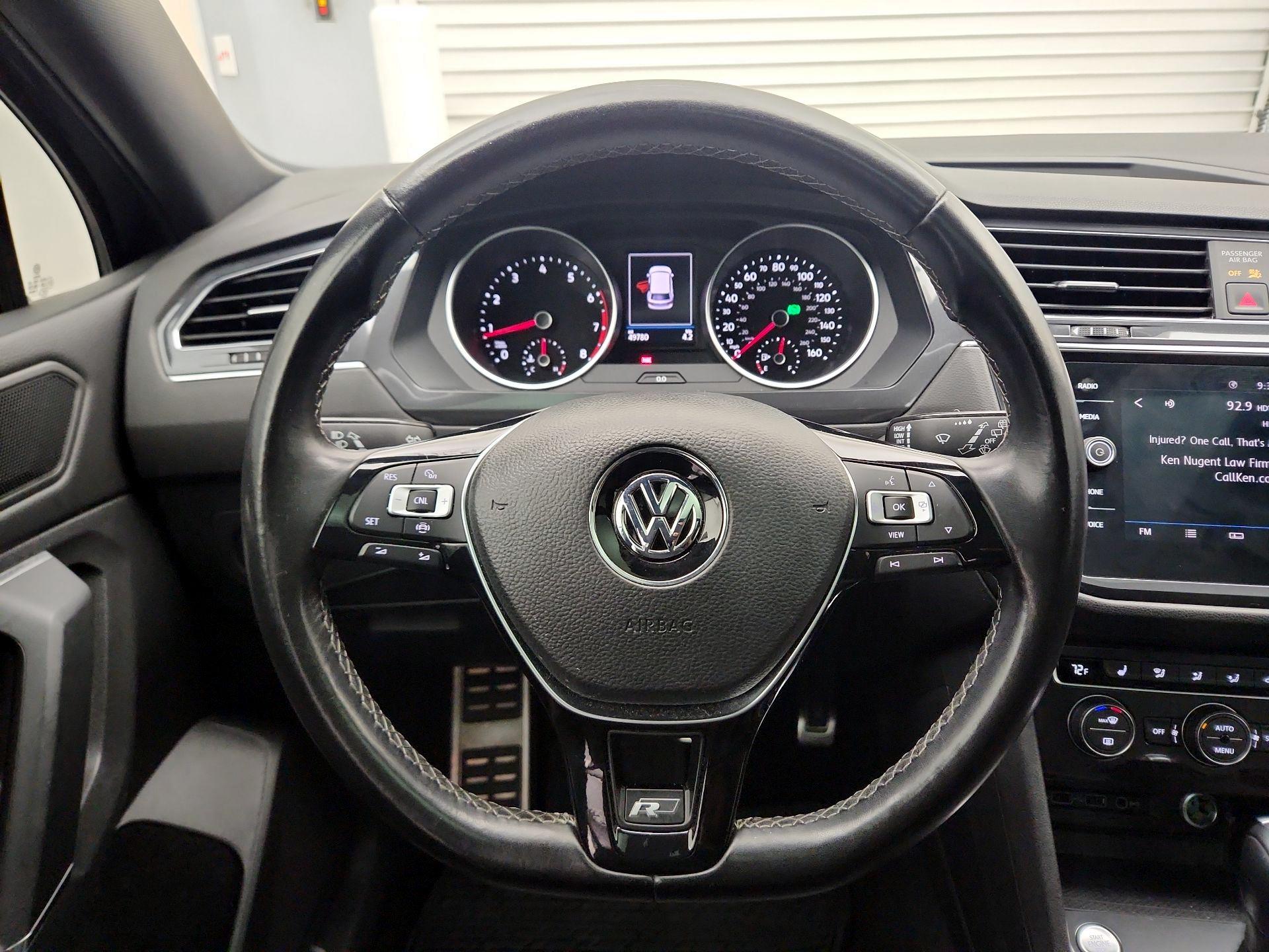 Thumbnail: 2020 Volkswagen Tiguan - 10