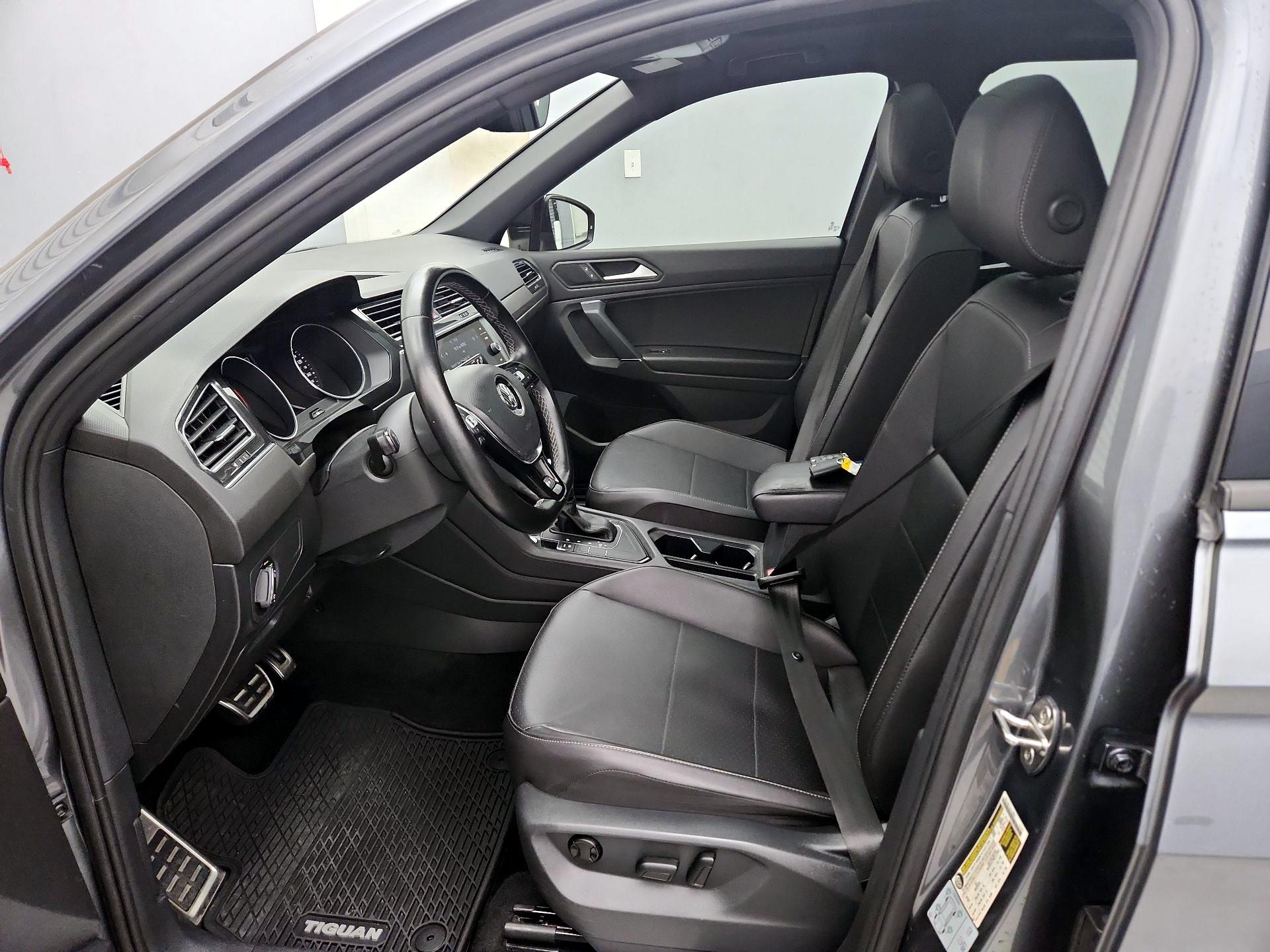Thumbnail: 2020 Volkswagen Tiguan - 11