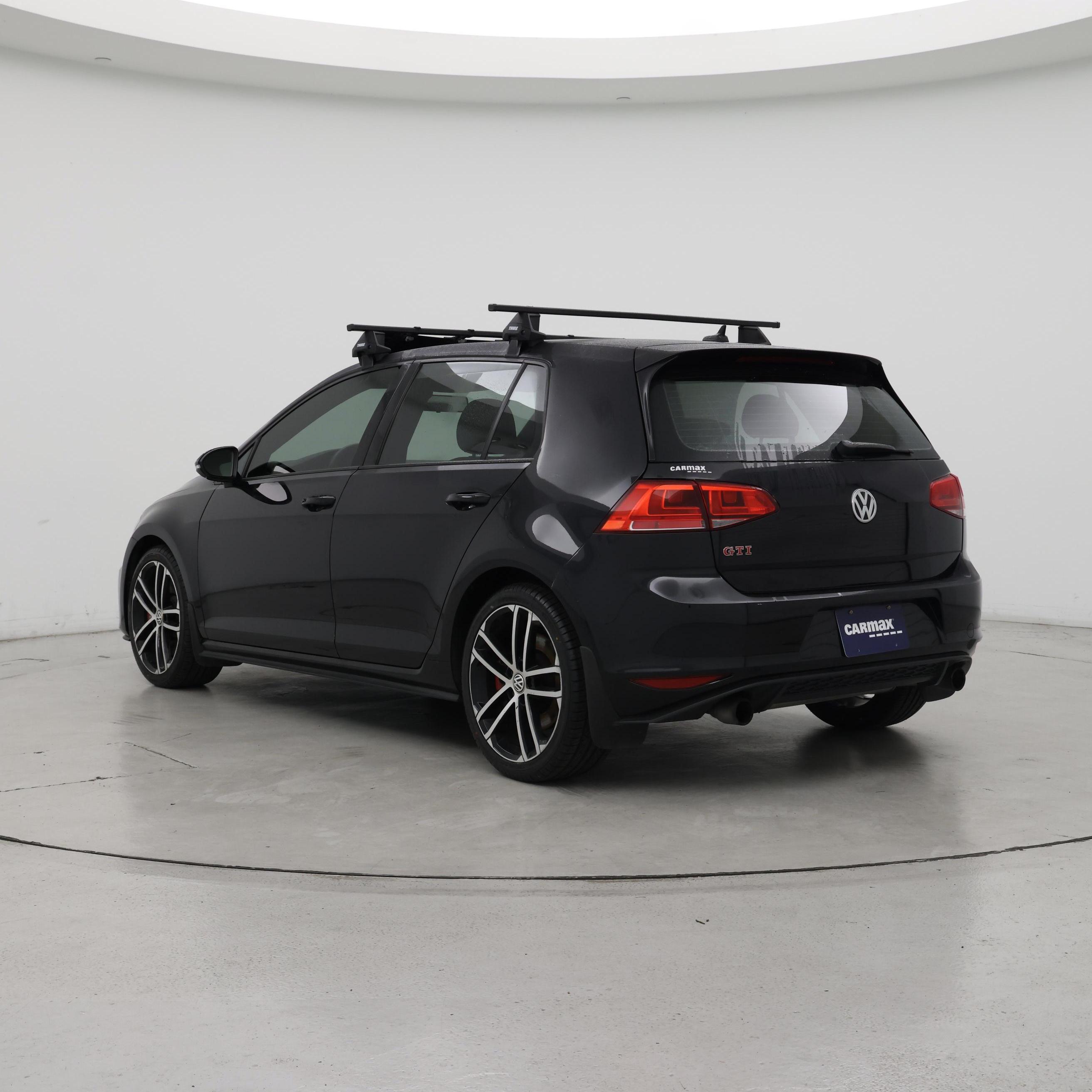 Thumbnail: 2017 Volkswagen Golf - 2