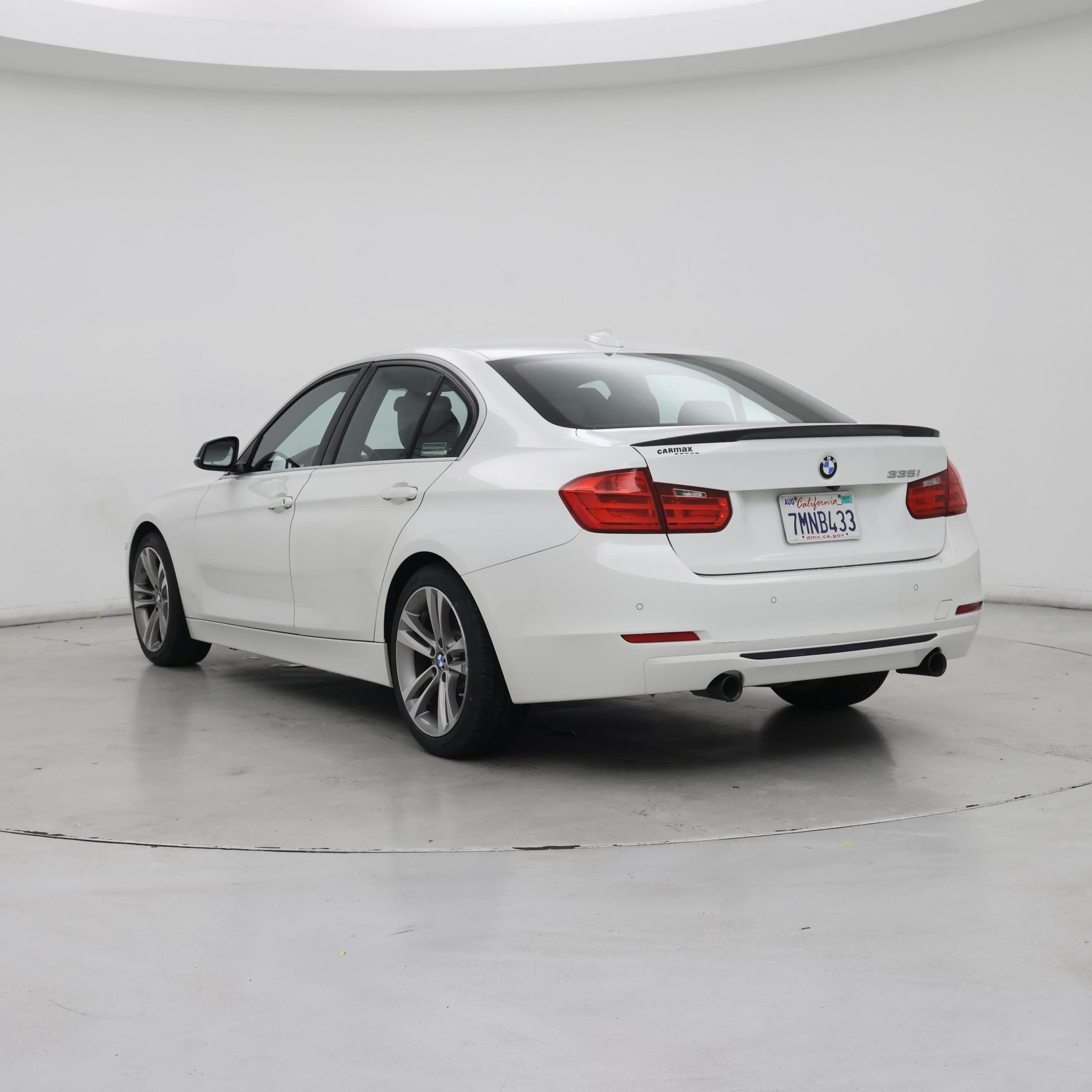 Thumbnail: 2015 BMW 3 Series - 2
