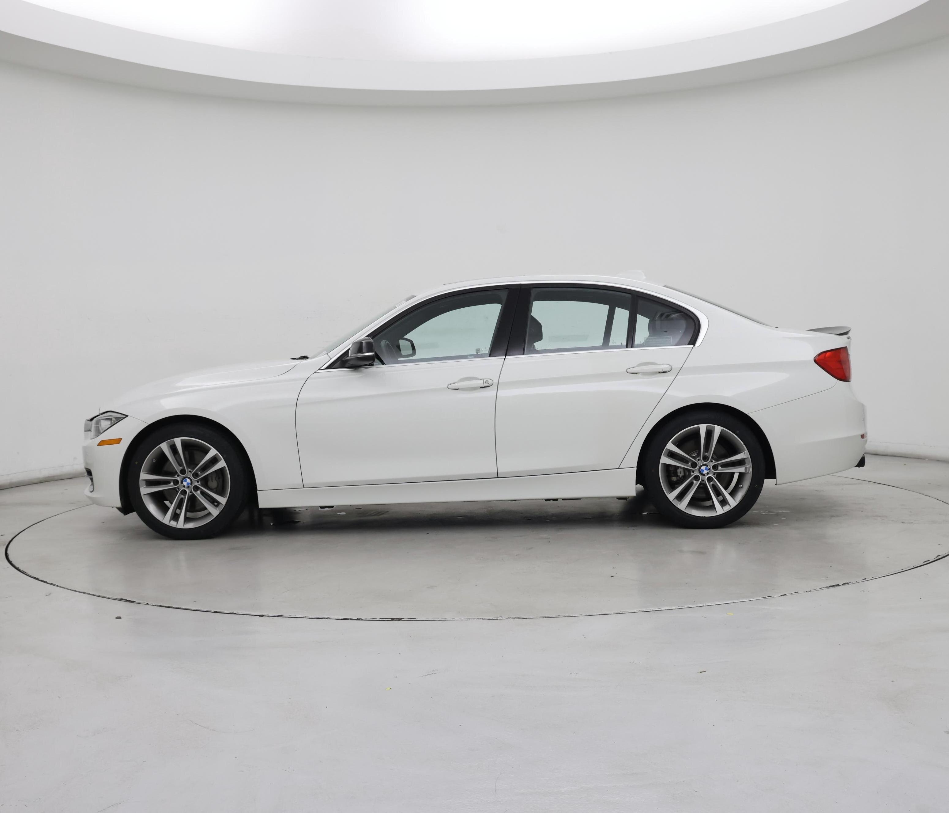 Thumbnail: 2015 BMW 3 Series - 3