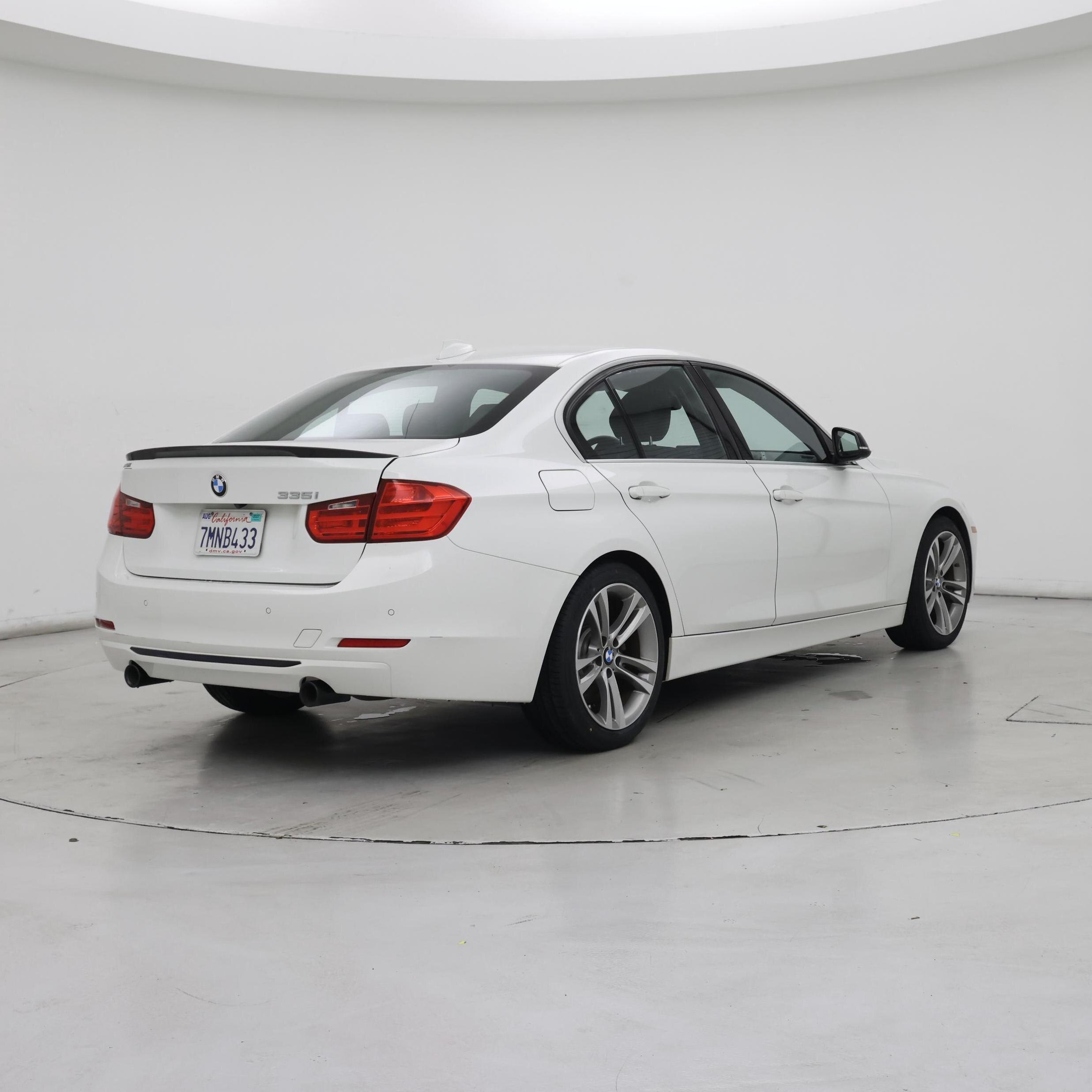 Thumbnail: 2015 BMW 3 Series - 8