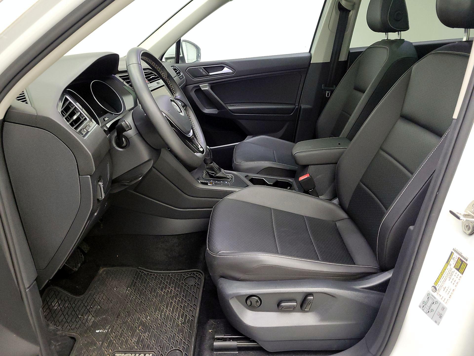 Thumbnail: 2021 Volkswagen Tiguan - 11