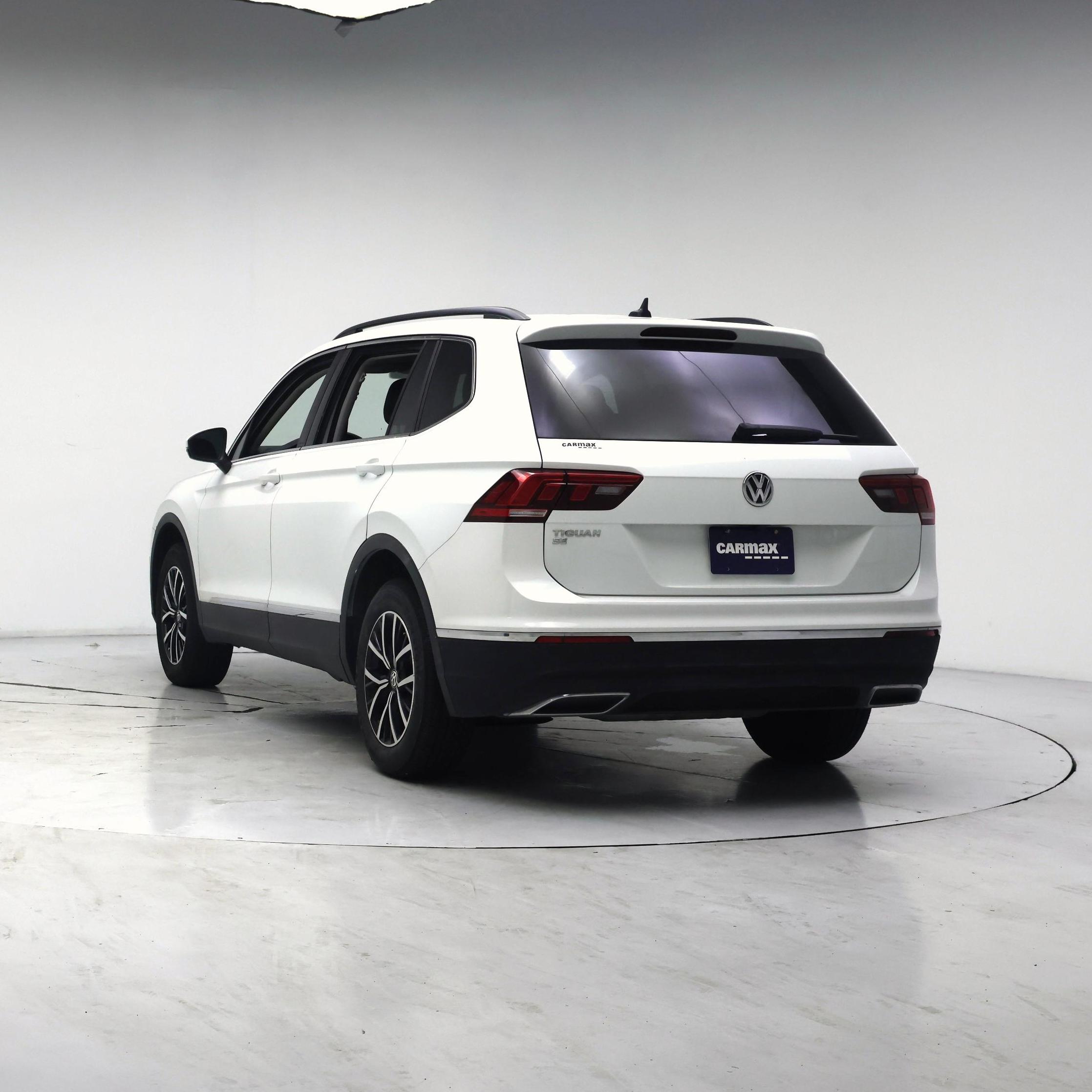 Thumbnail: 2021 Volkswagen Tiguan - 2