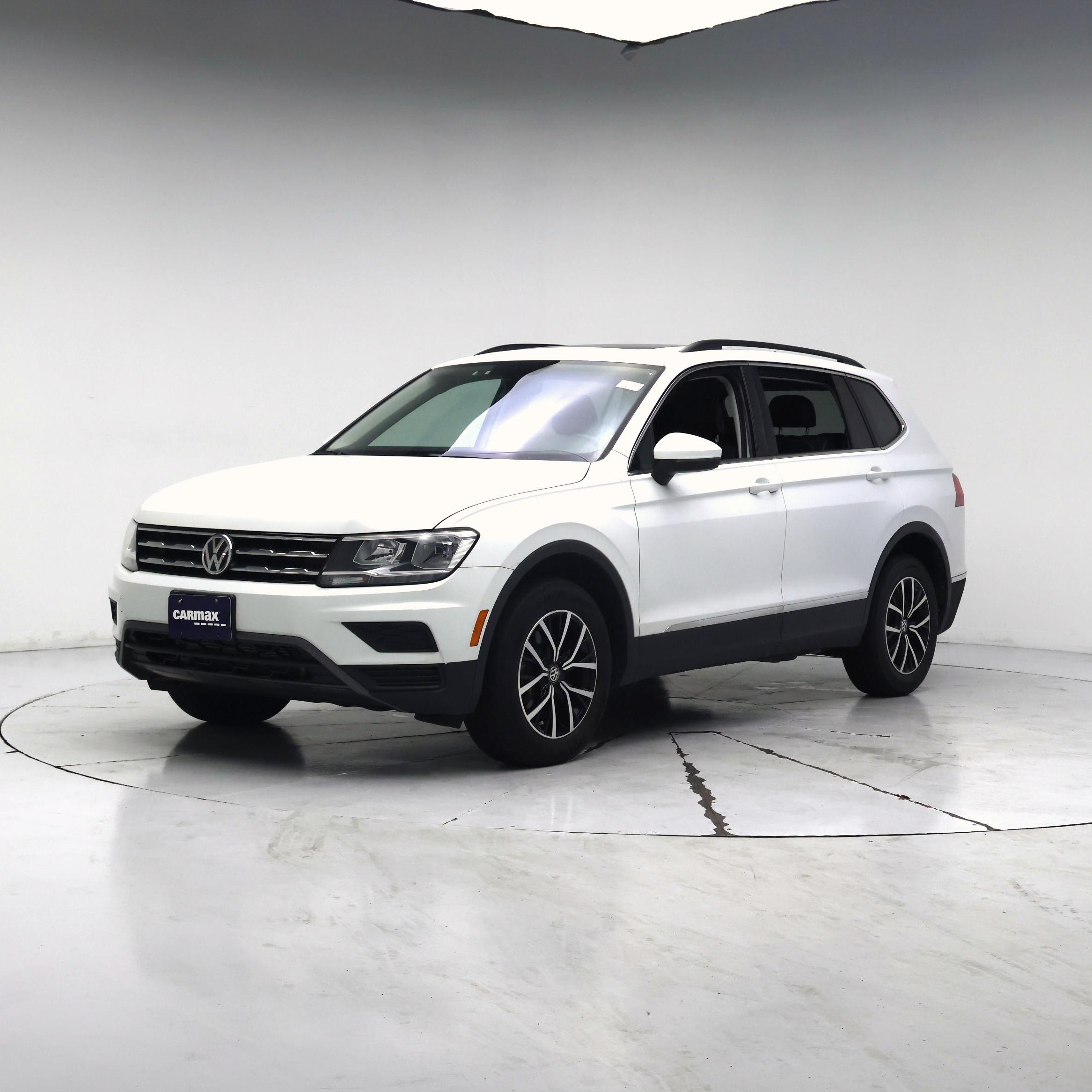 Thumbnail: 2021 Volkswagen Tiguan - 4