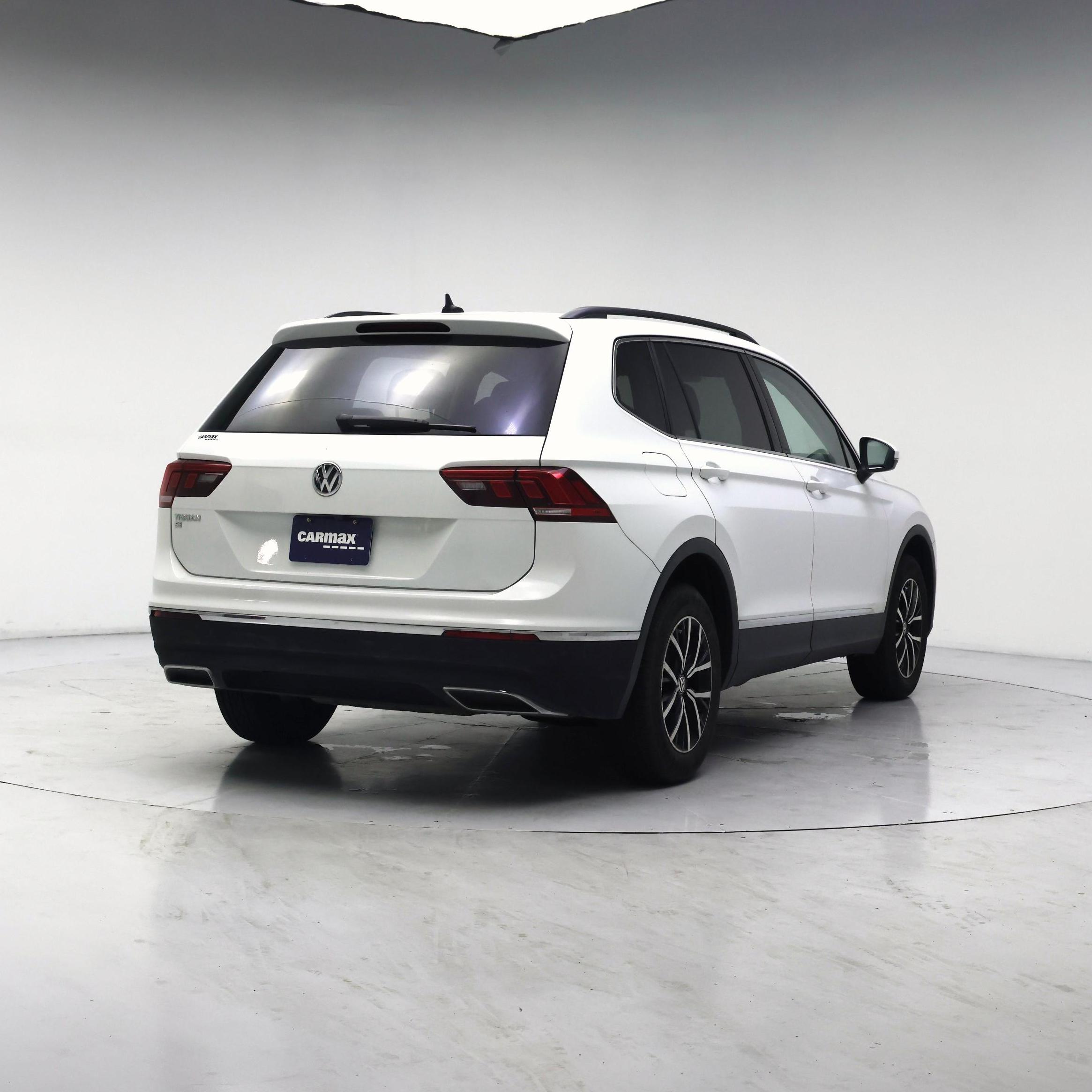 Thumbnail: 2021 Volkswagen Tiguan - 8