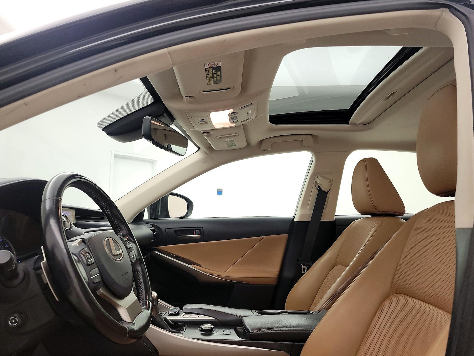 Sunroof(s) & Overhead Airbags