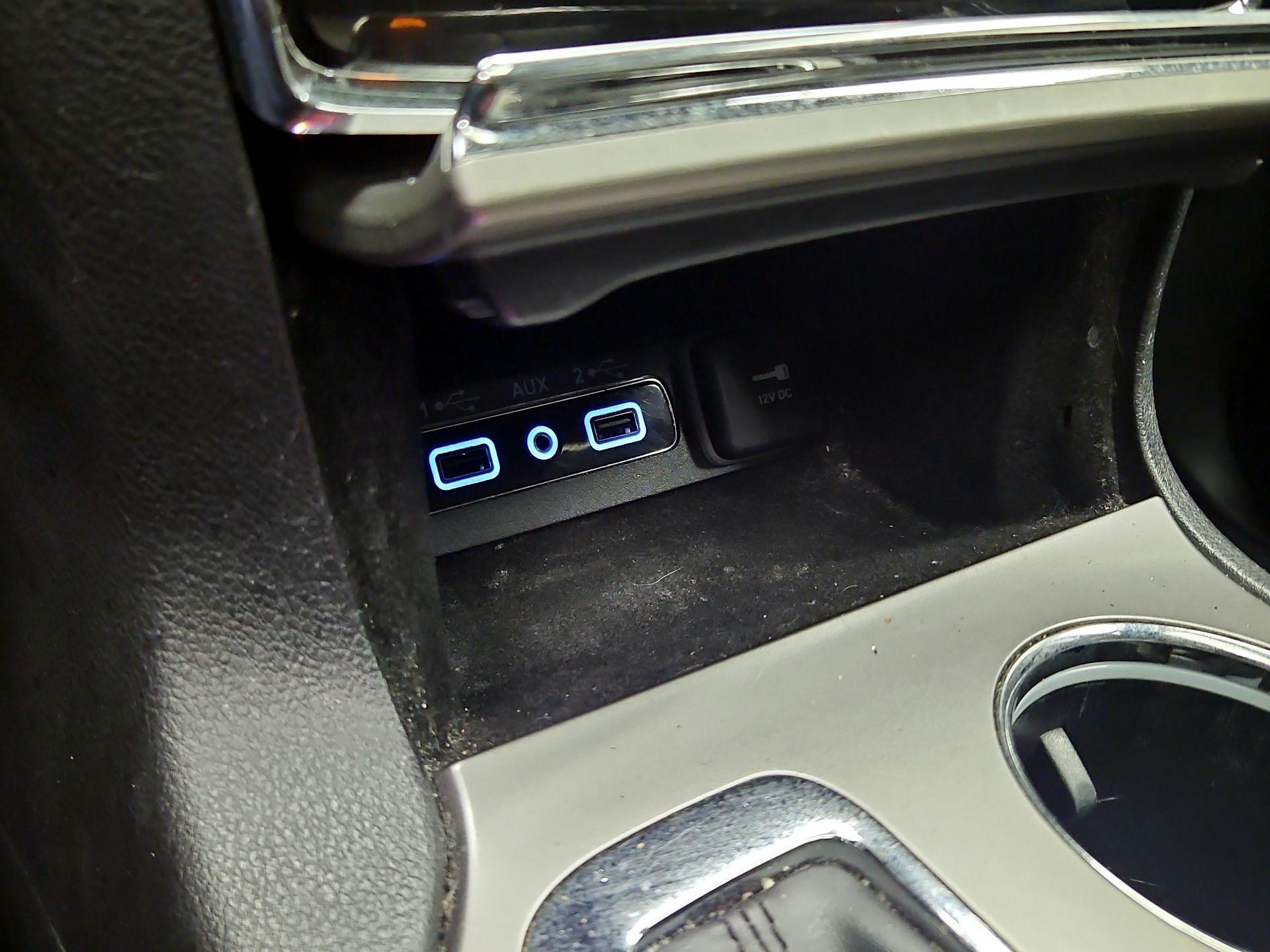 Thumbnail: 2020 Jeep Grand Cherokee - 19