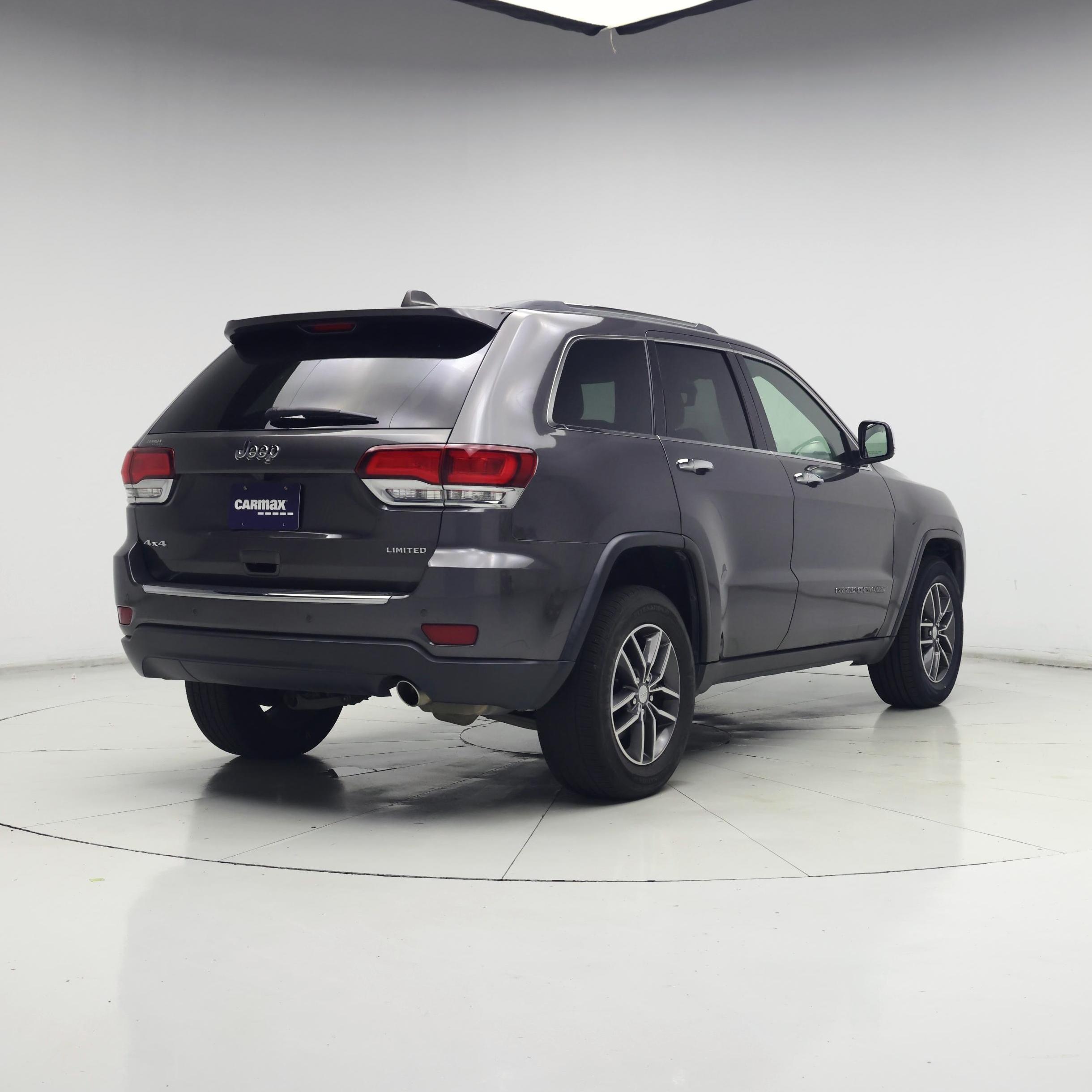 Thumbnail: 2020 Jeep Grand Cherokee - 8