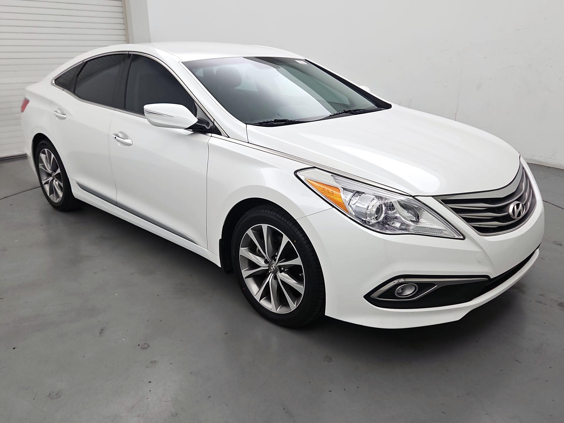 Thumbnail: 2017 Hyundai Azera - 1
