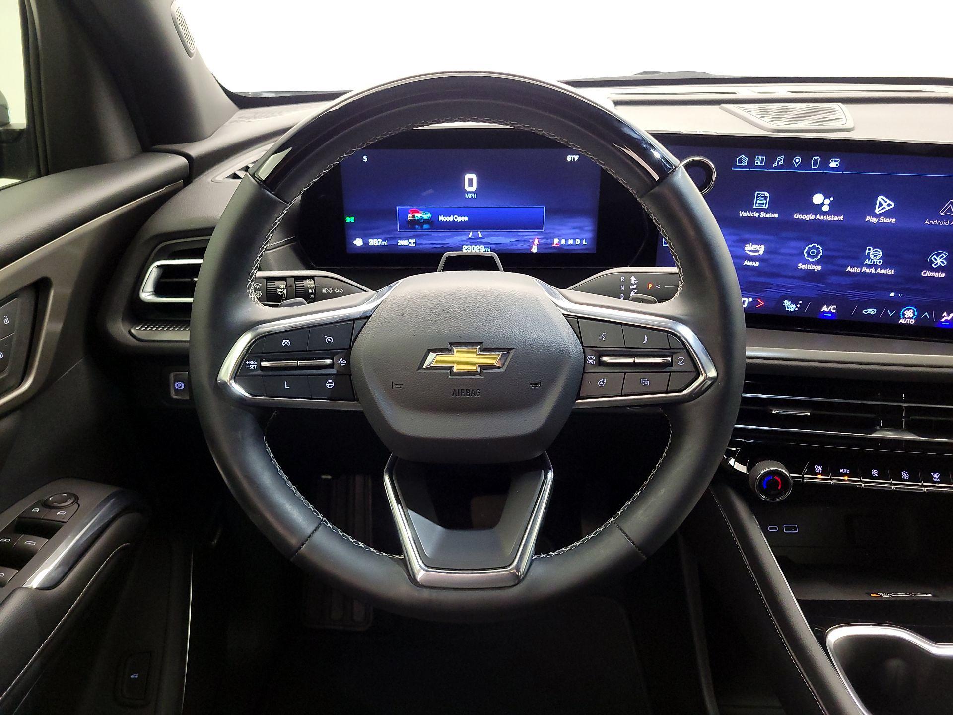 Thumbnail: 2024 Chevrolet Traverse - 10