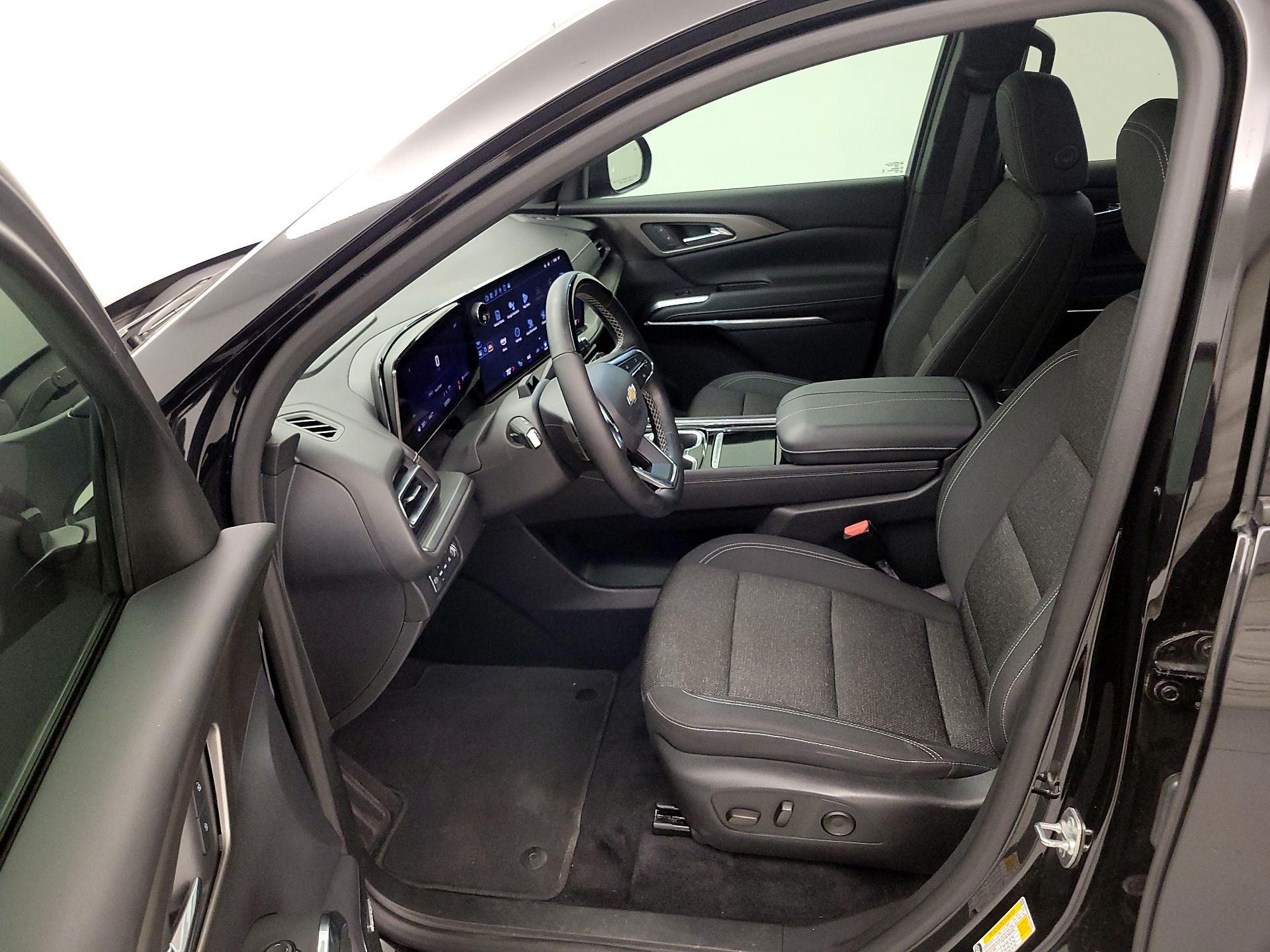 Thumbnail: 2024 Chevrolet Traverse - 11