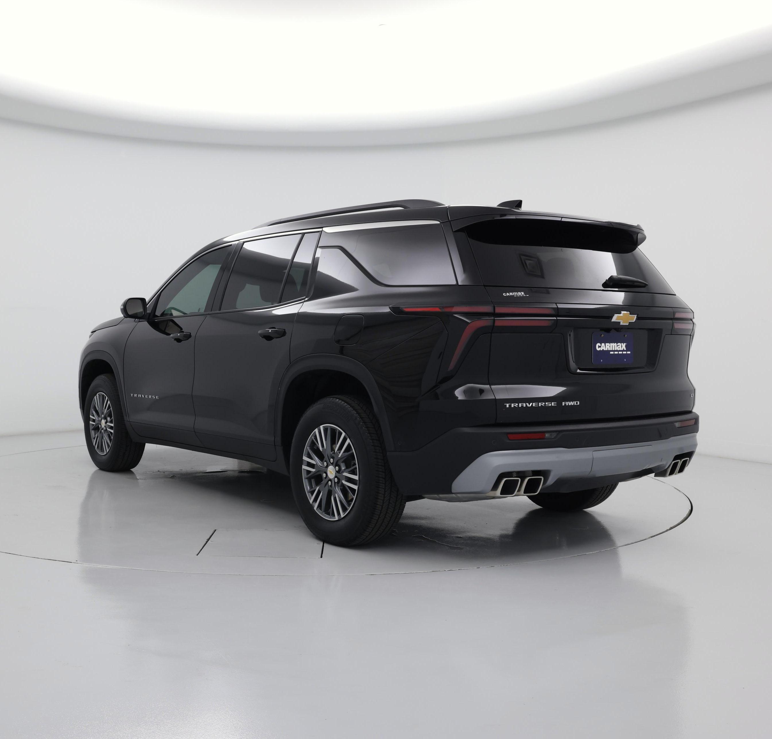 Thumbnail: 2024 Chevrolet Traverse - 2