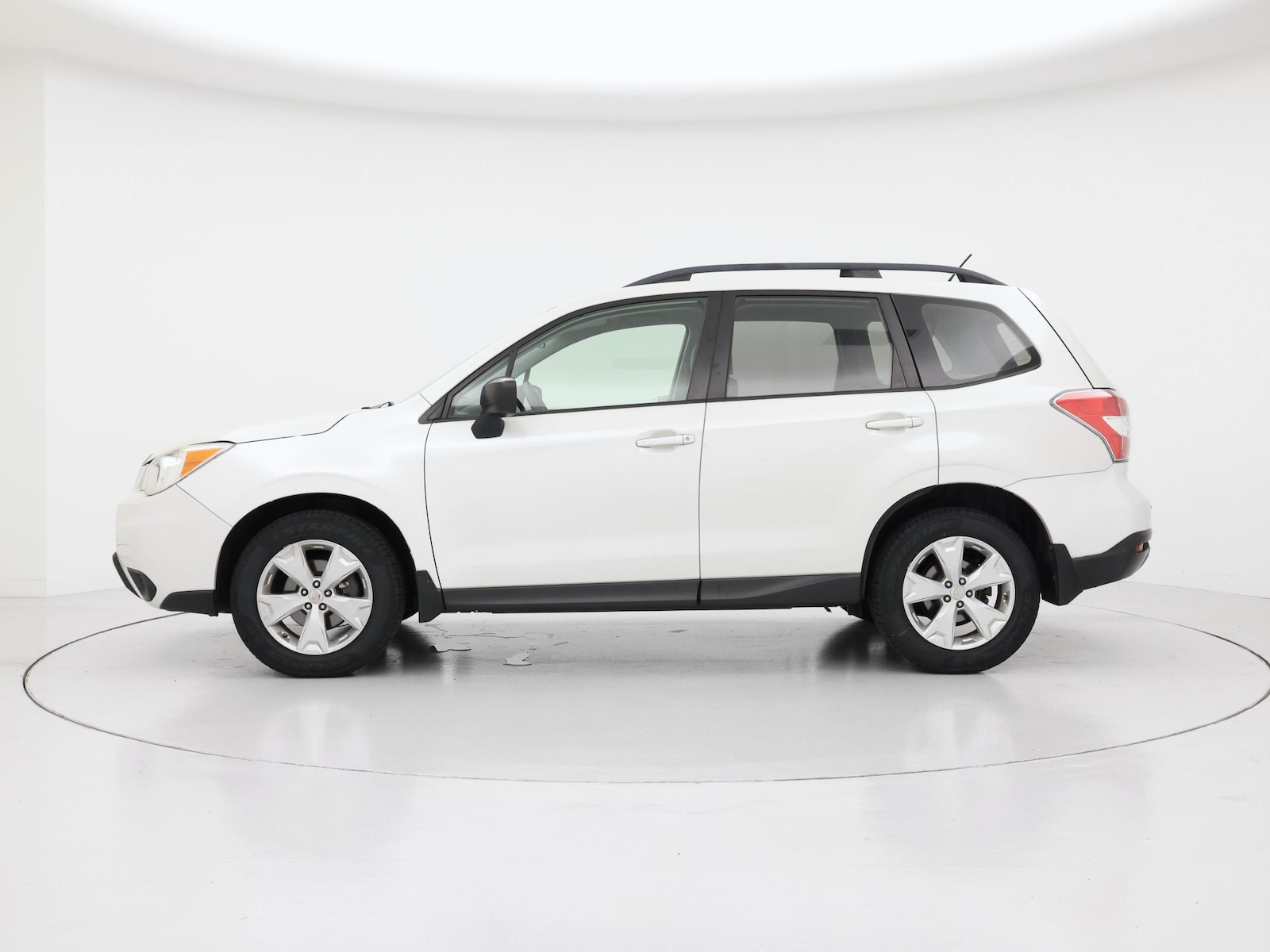 2015 Subaru Forester i - Photo 4