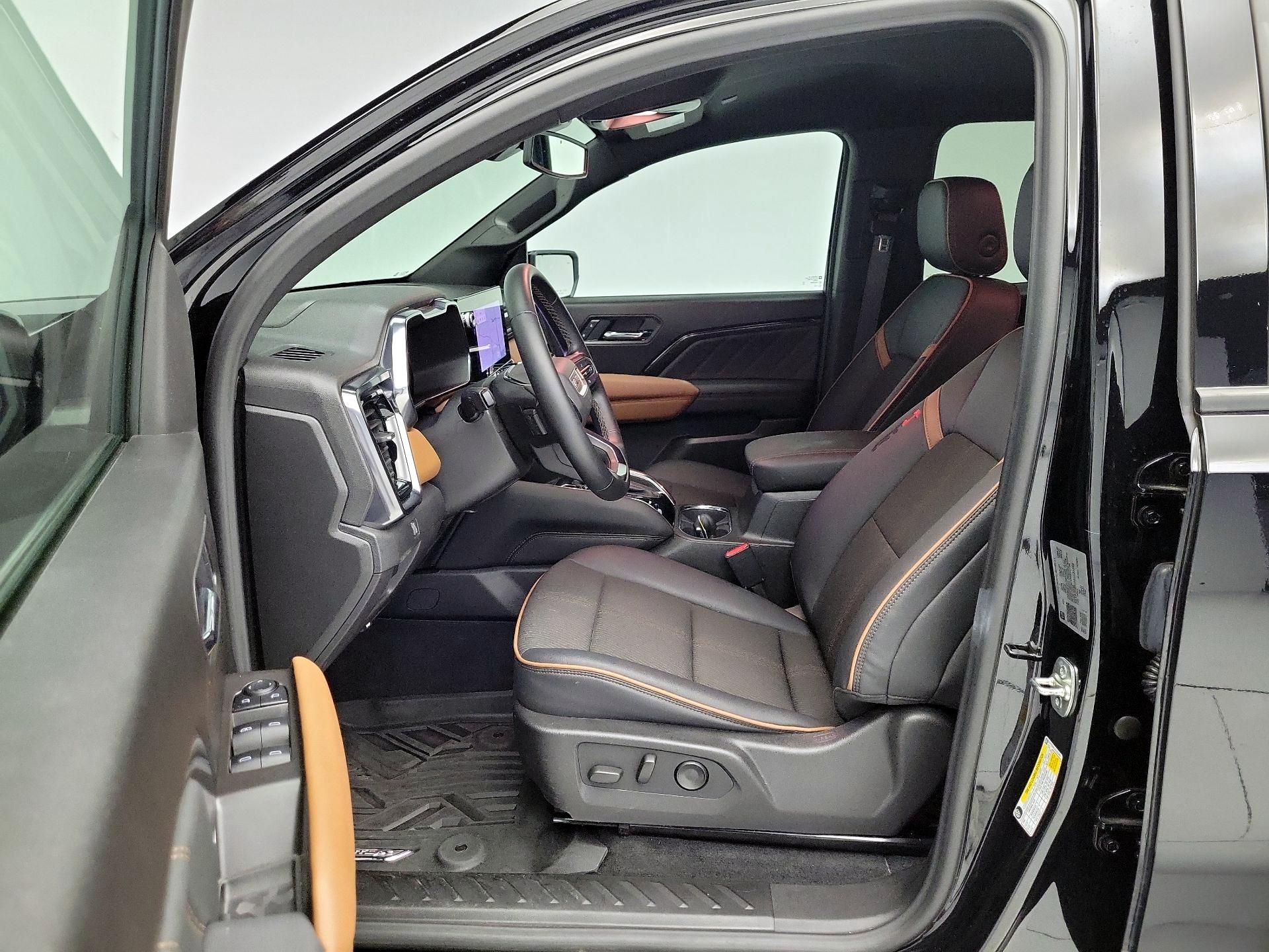 Thumbnail: 2025 GMC Canyon - 11