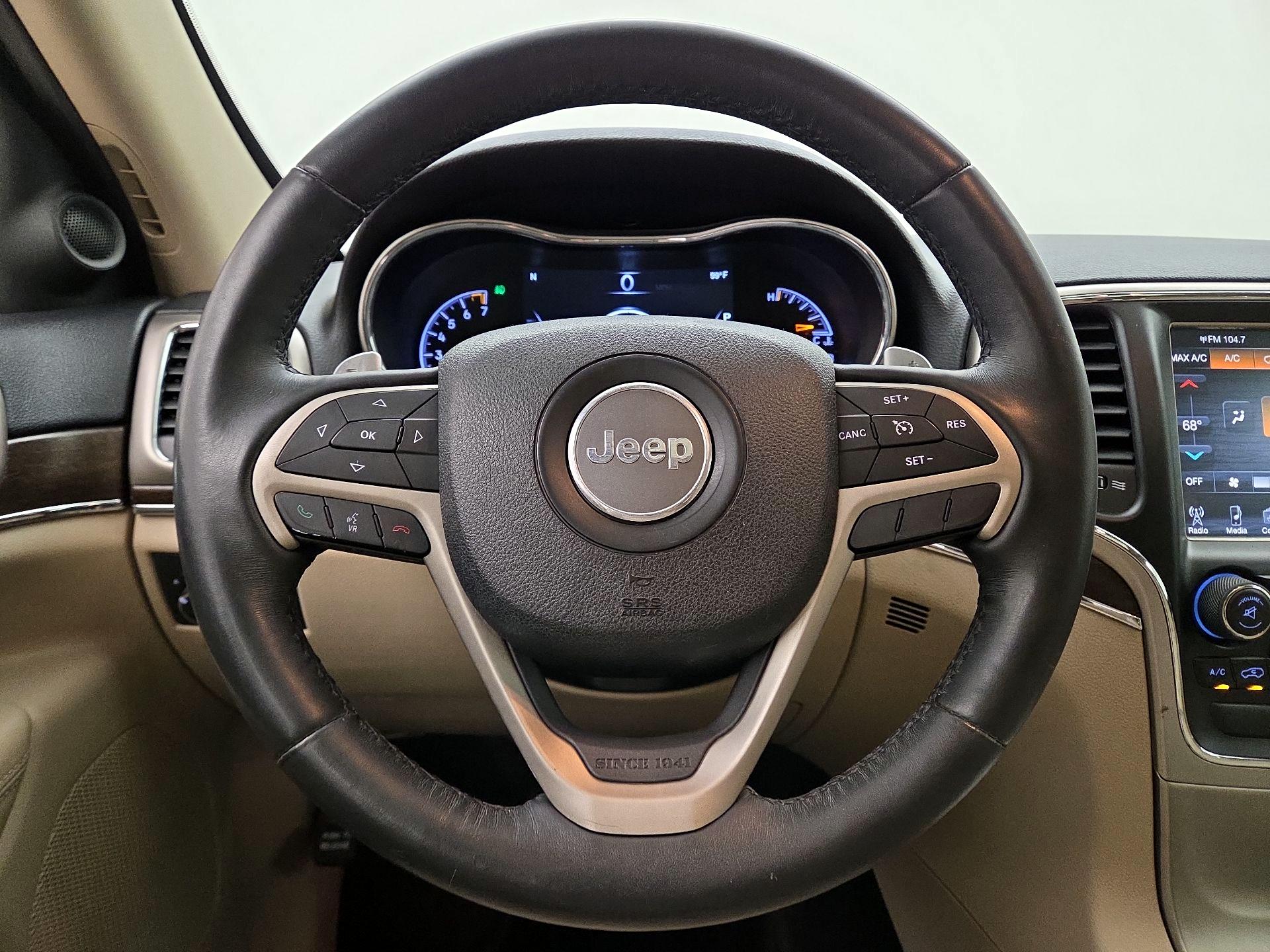 Thumbnail: 2015 Jeep Grand Cherokee - 10