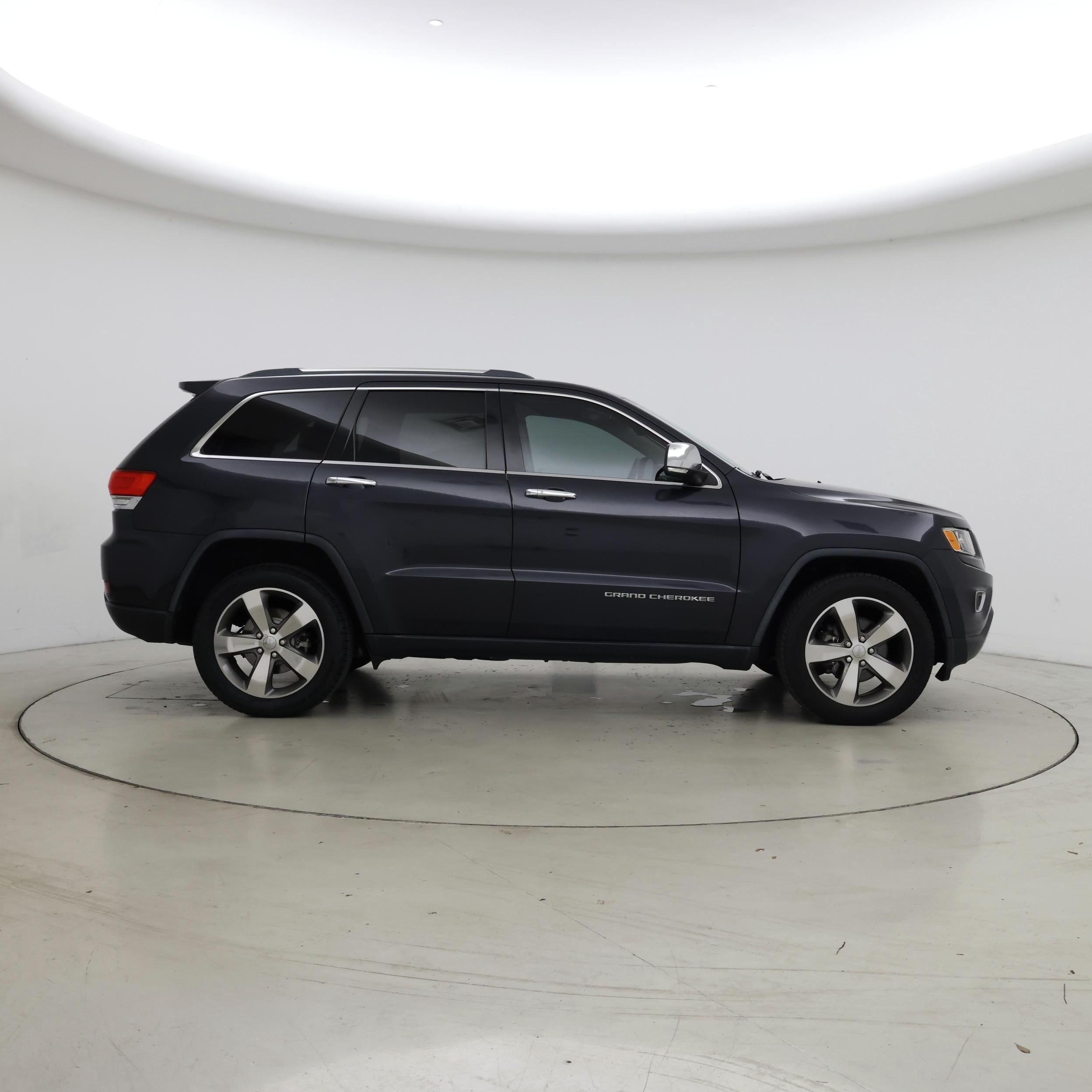 Thumbnail: 2015 Jeep Grand Cherokee - 7